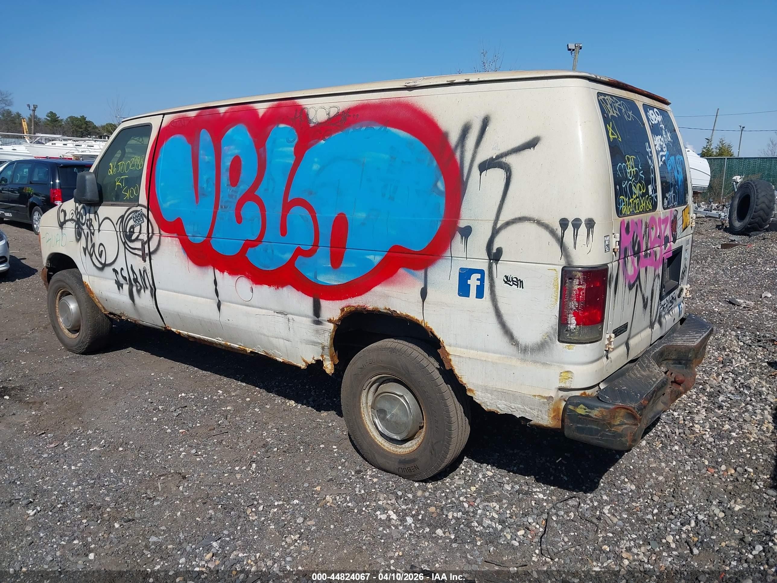 2003 Ford E-250 Commercial/recreational White vin: 1FTNE24L73HB87279