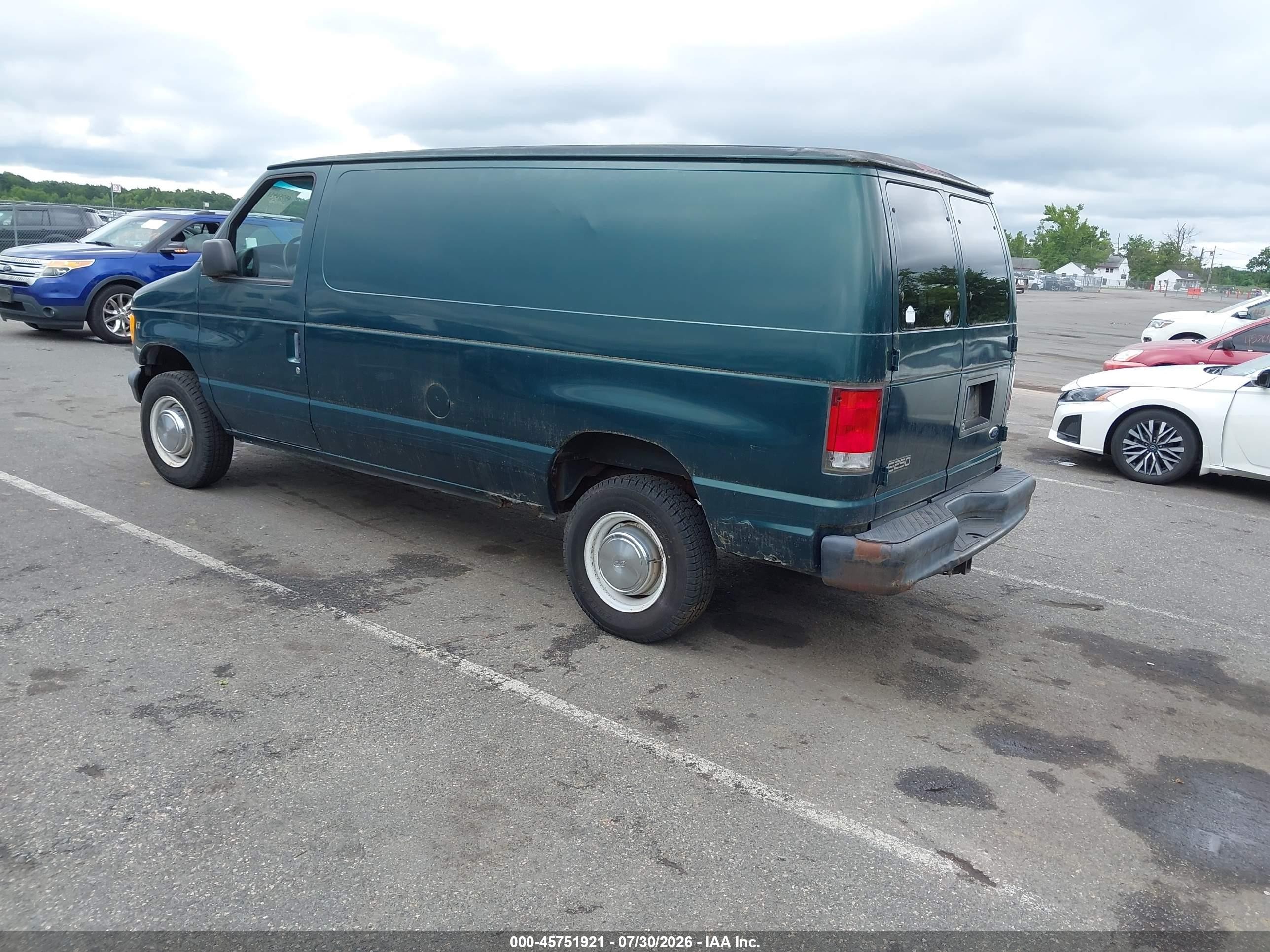 2001 Ford E-250 Commercial/recreational Green vin: 1FTNE24L81HB57625