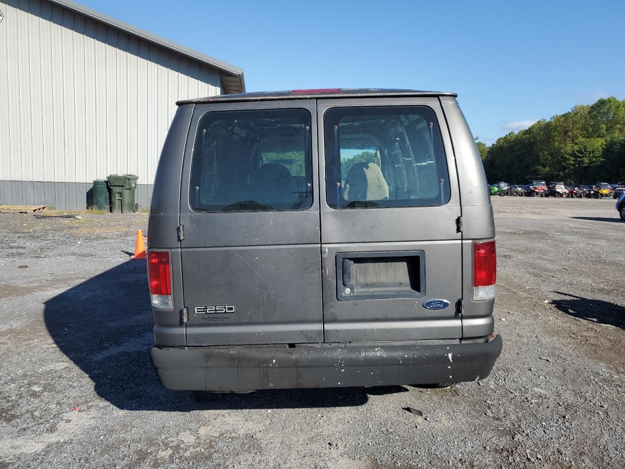 2004 Ford Econoline E250 Van Угольный vin: 1FTNE24L84HB43759