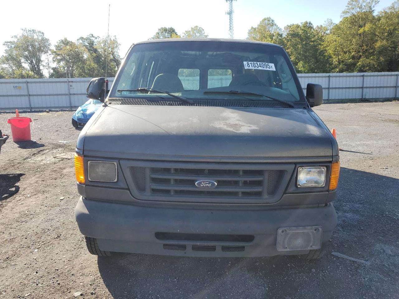 2004 Ford Econoline E250 Van Угольный vin: 1FTNE24L84HB43759