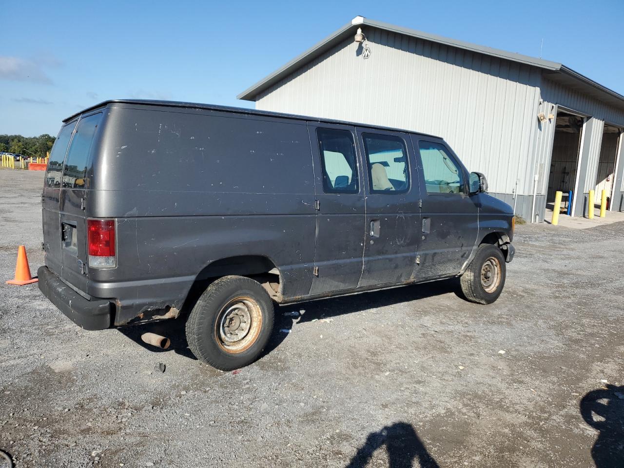 2004 Ford Econoline E250 Van Угольный vin: 1FTNE24L84HB43759