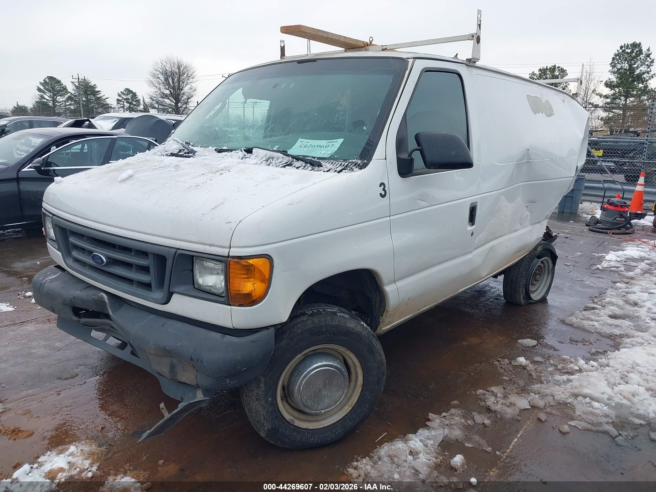 2005 Ford E-250 Commercial/recreational White vin: 1FTNE24L85HA56428