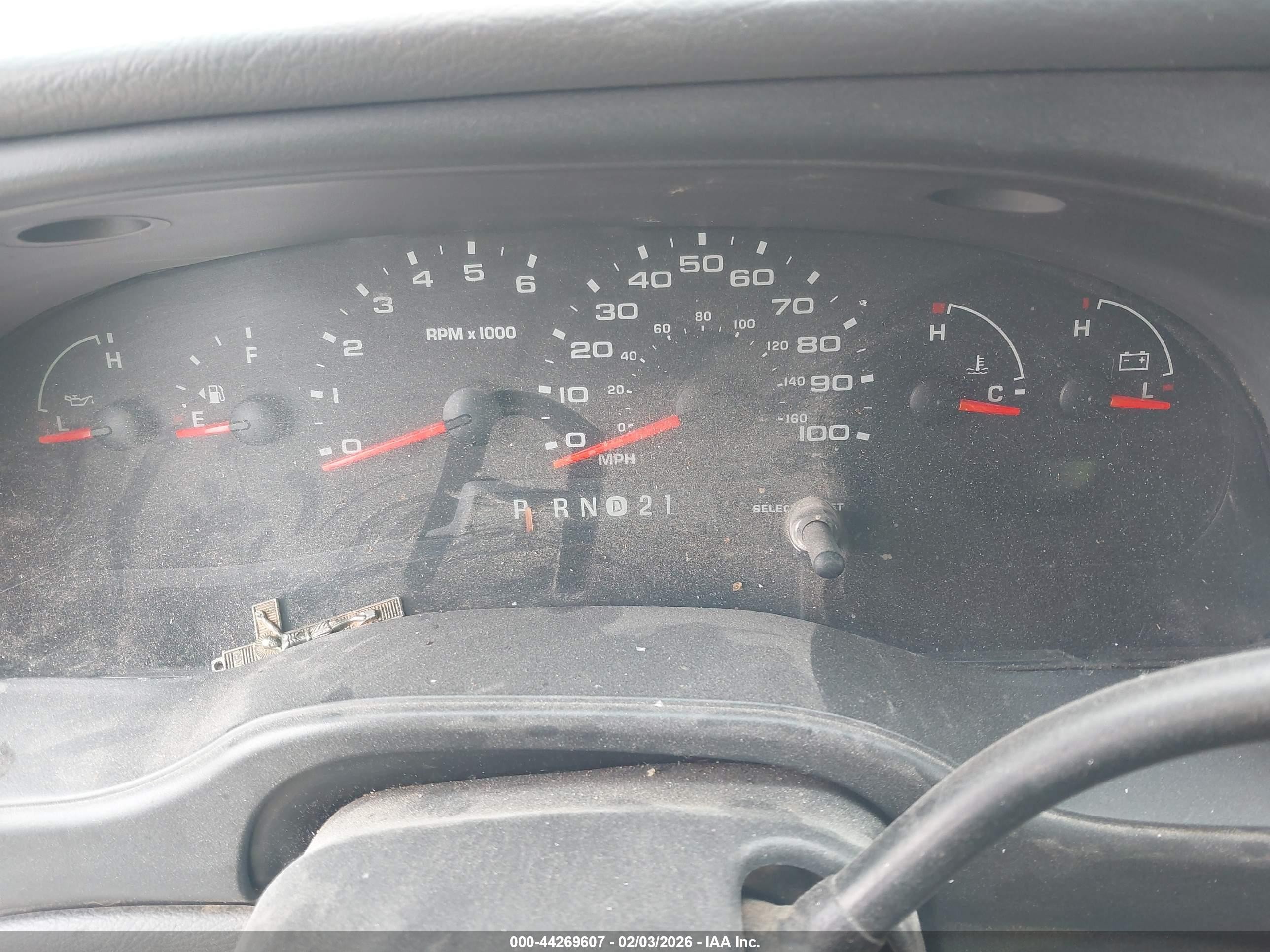 2005 Ford E-250 Commercial/recreational White vin: 1FTNE24L85HA56428
