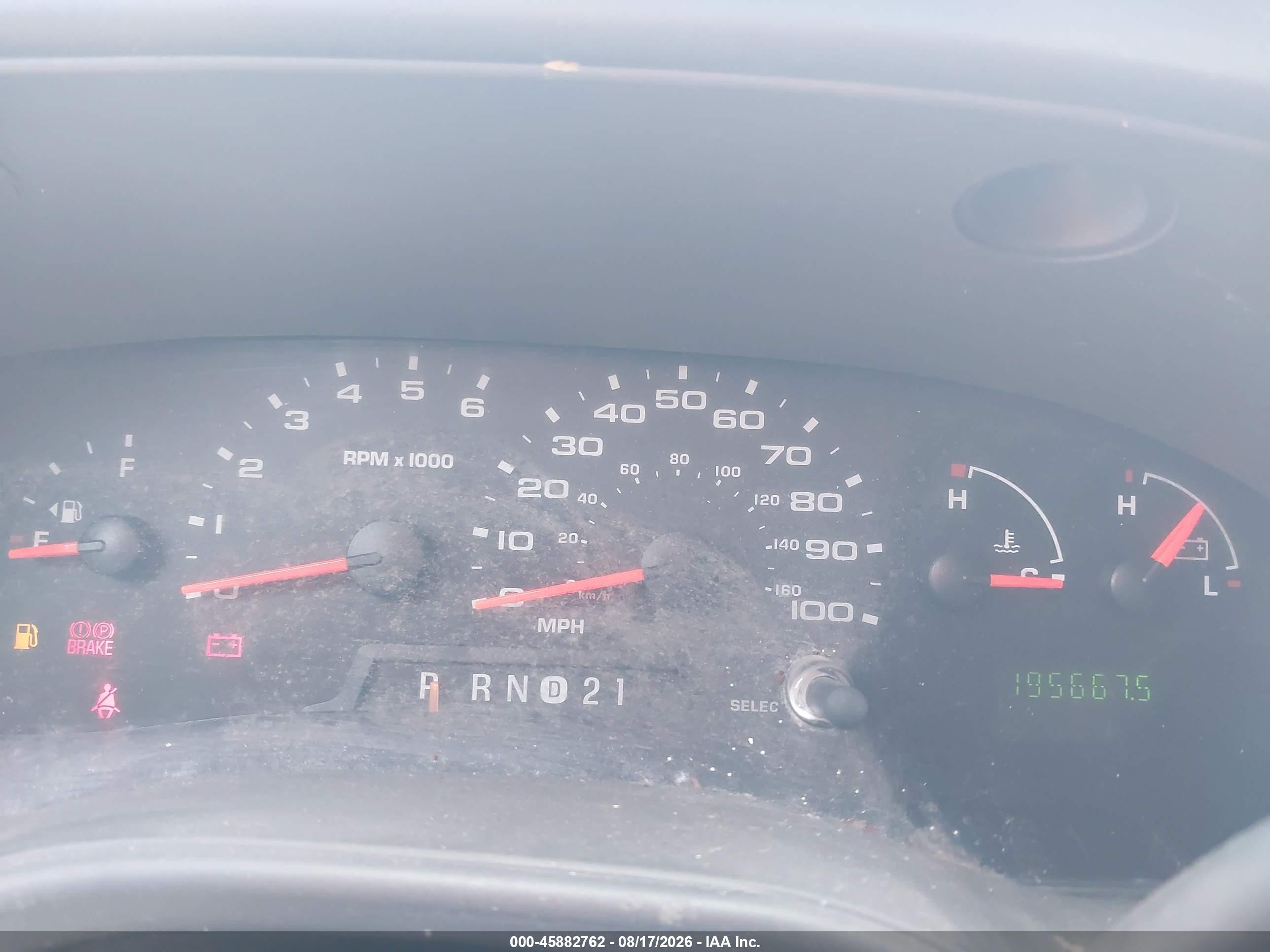 2005 Ford E-250 Commercial/recreational White vin: 1FTNE24L85HB25490