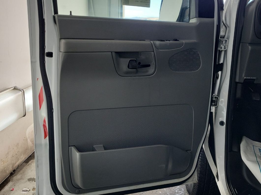 2007 Ford Econoline E250 Van vin: 1FTNE24L87DA70856