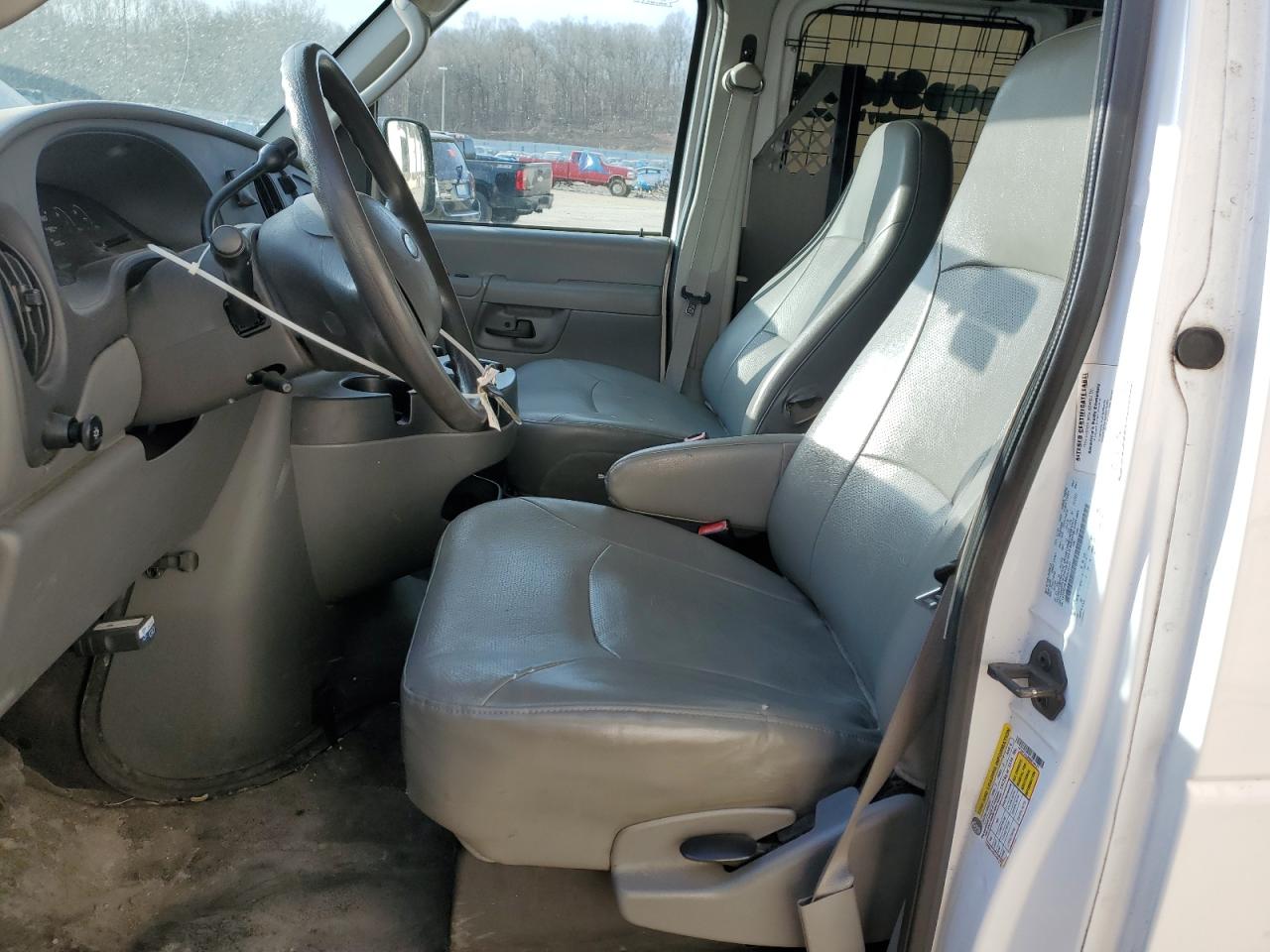 2008 Ford Econoline E250 Van White vin: 1FTNE24L88DB10127