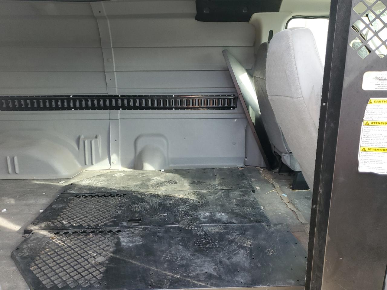 2008 Ford Econoline E250 Van White vin: 1FTNE24L88DB10127
