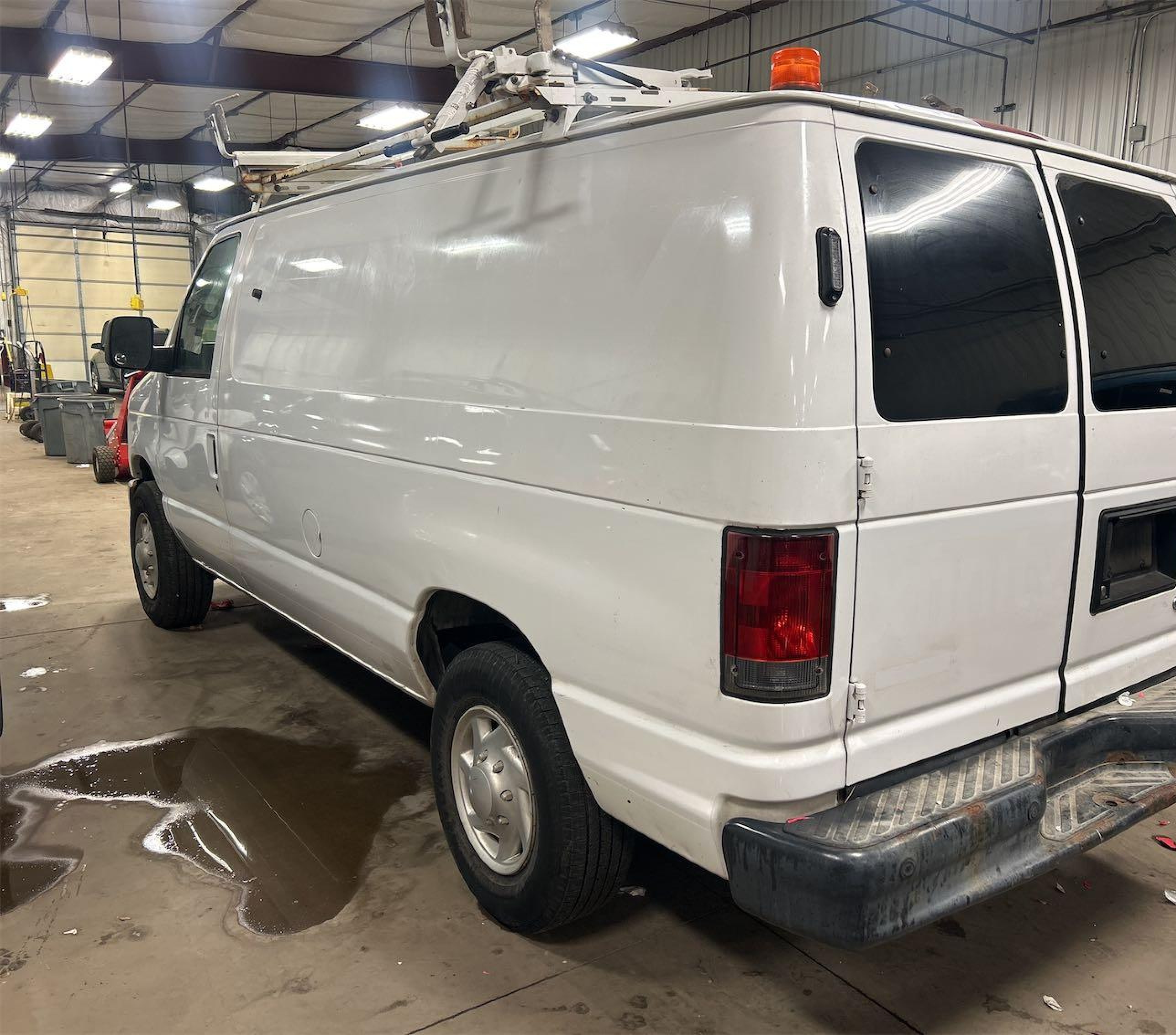 2009 Ford E-250 Commercial/recreational vin: 1FTNE24L89DA81889