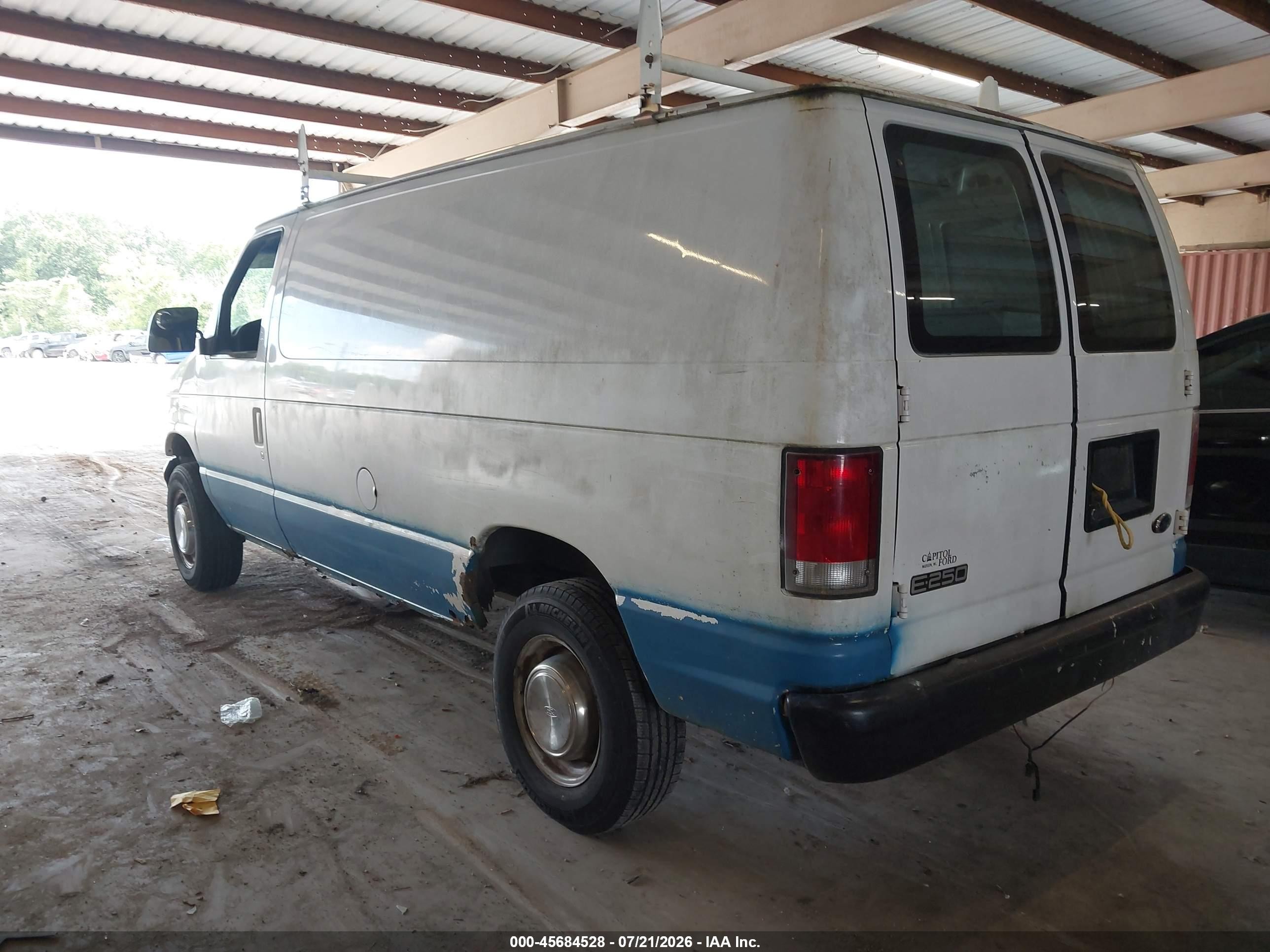 1999 Ford E-250 Commercial/recreational White vin: 1FTNE24L8XHC02801