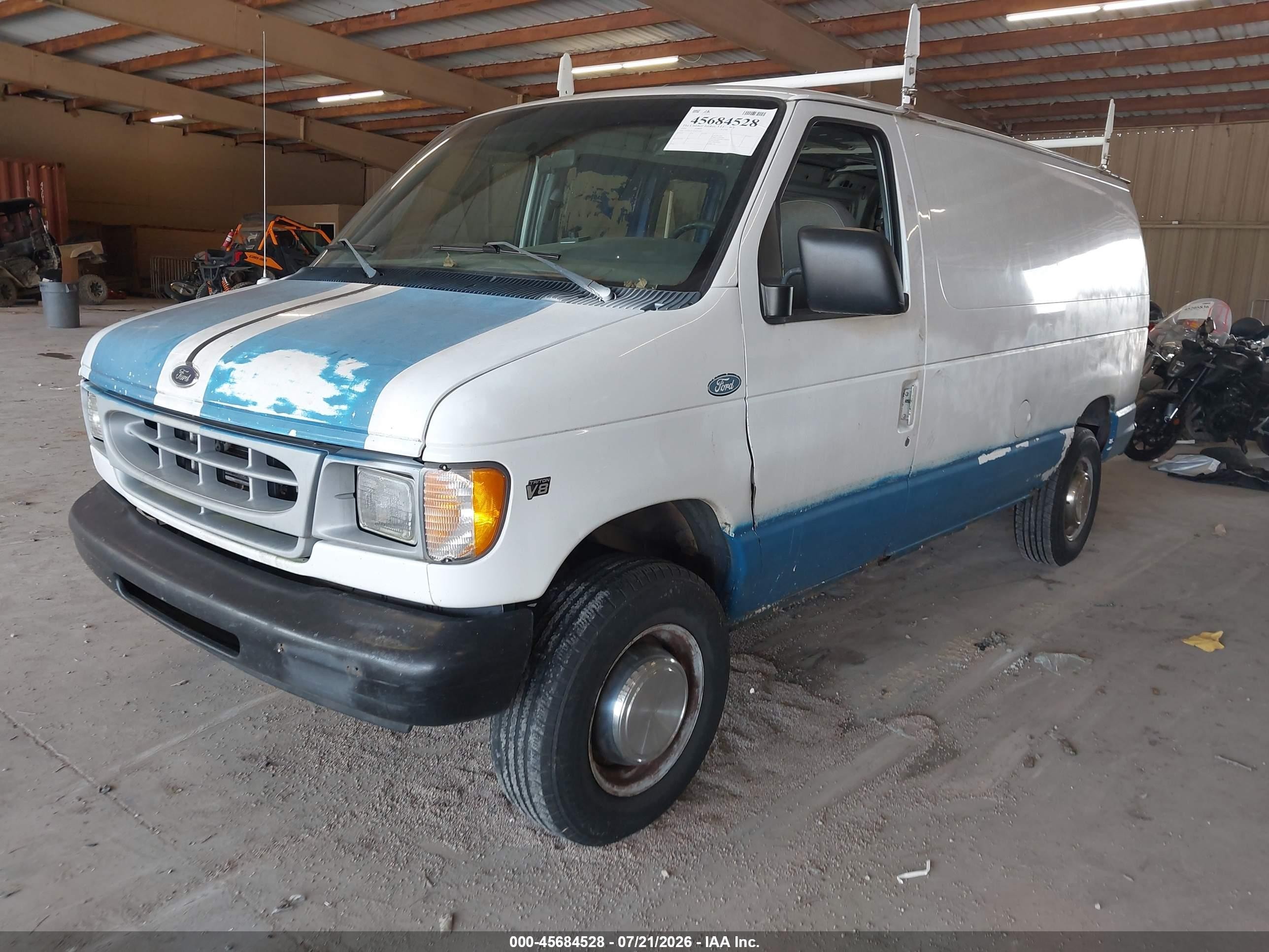 1999 Ford E-250 Commercial/recreational White vin: 1FTNE24L8XHC02801