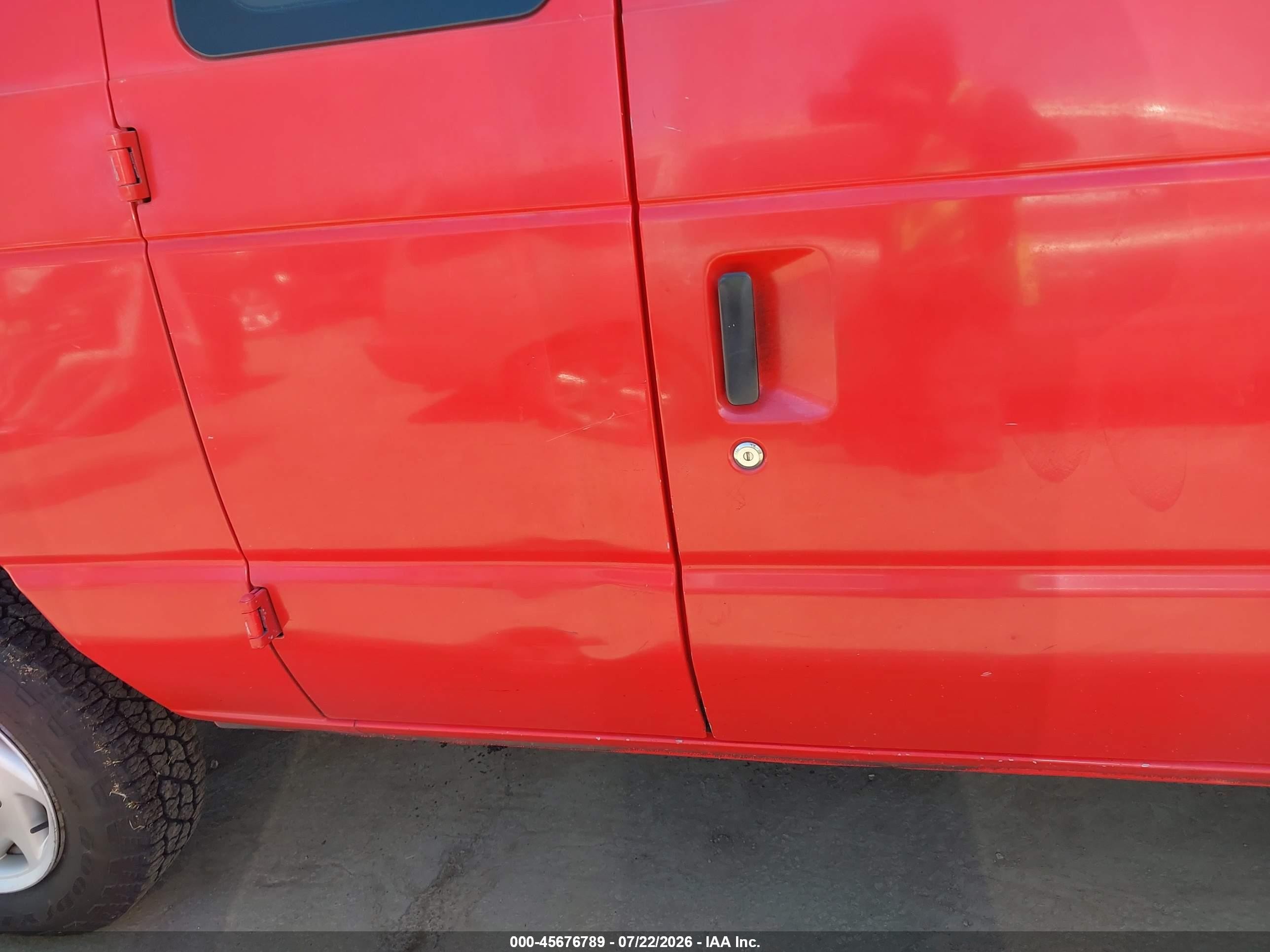 2001 Ford E-250 Commercial/recreational Red vin: 1FTNE24L91HA85995