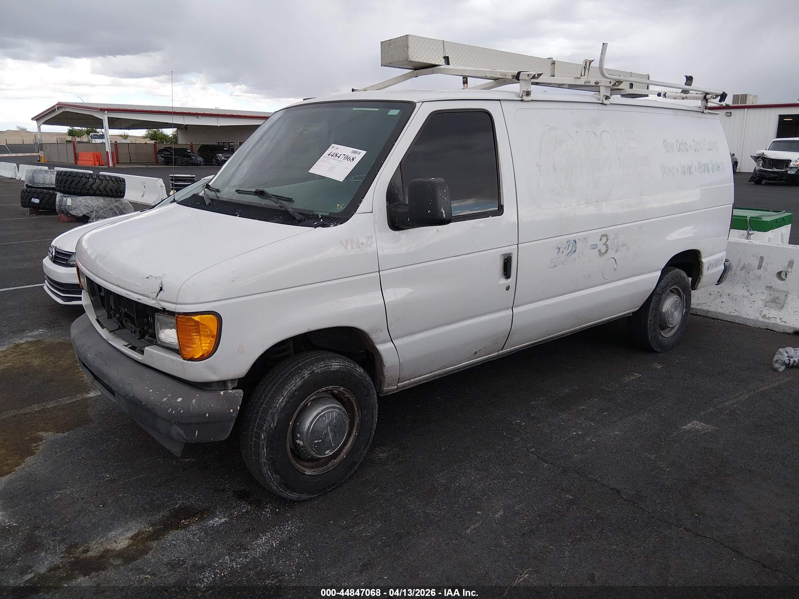 2005 Ford E-250 Commercial/recreational White vin: 1FTNE24L95HA10493