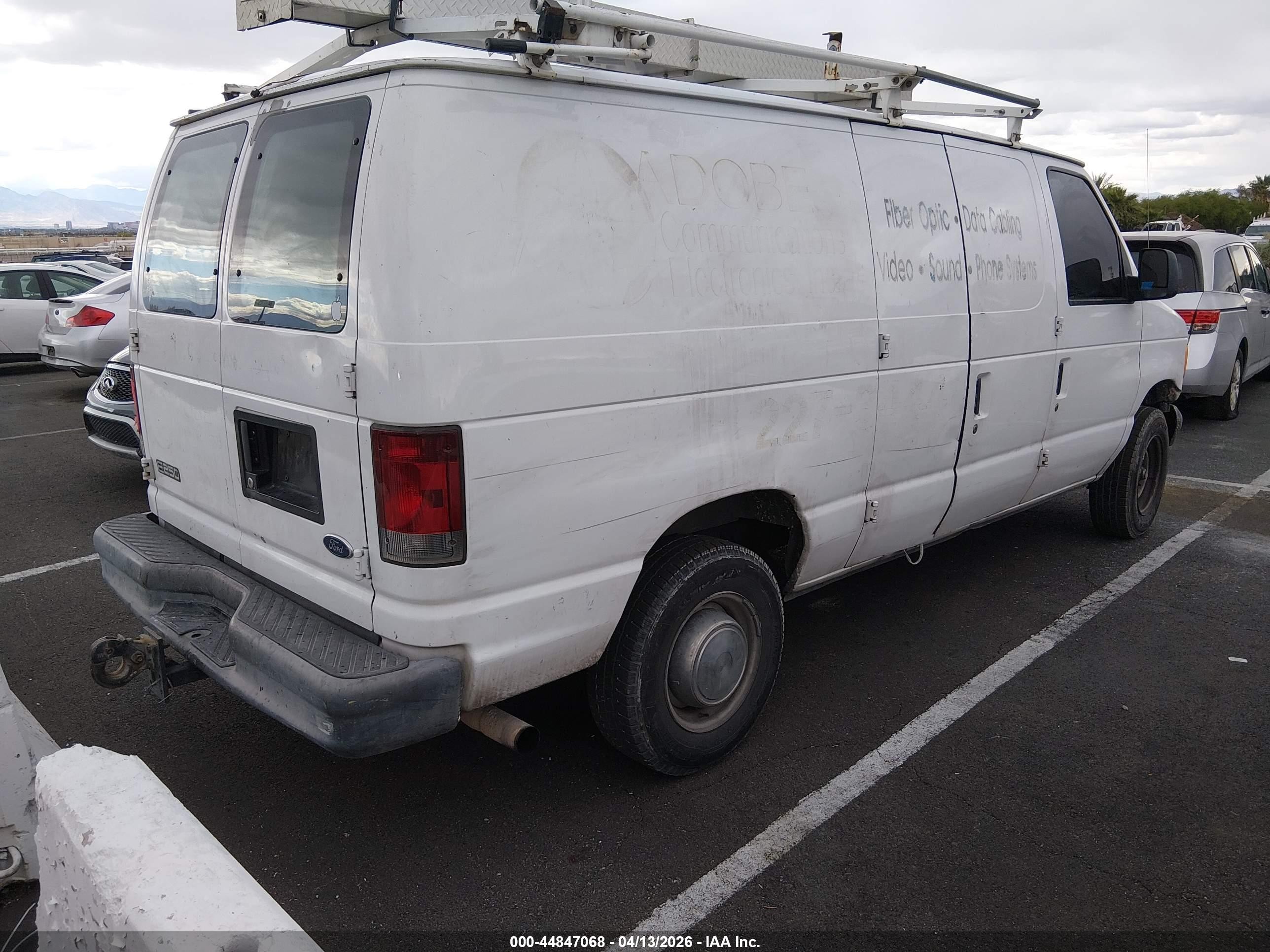 2005 Ford E-250 Commercial/recreational White vin: 1FTNE24L95HA10493