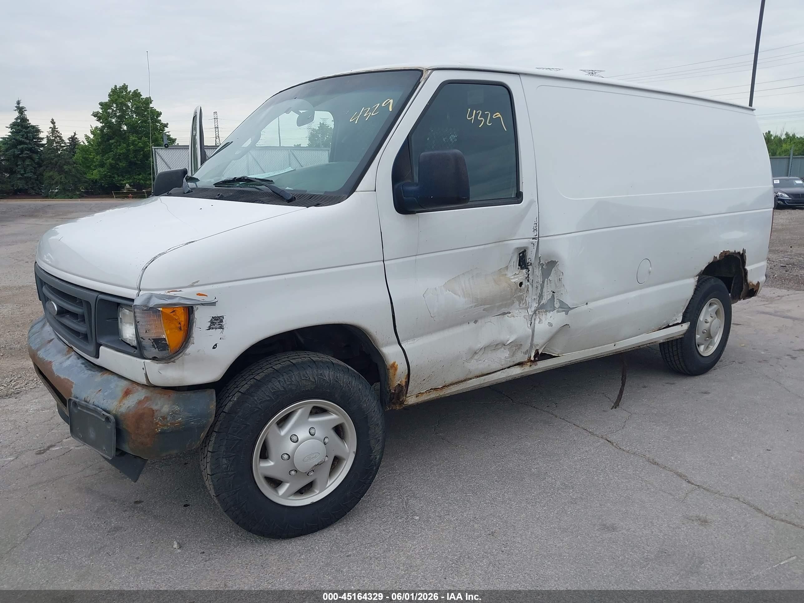 2007 Ford E-250 Commercial/recreational White vin: 1FTNE24L97DA70963