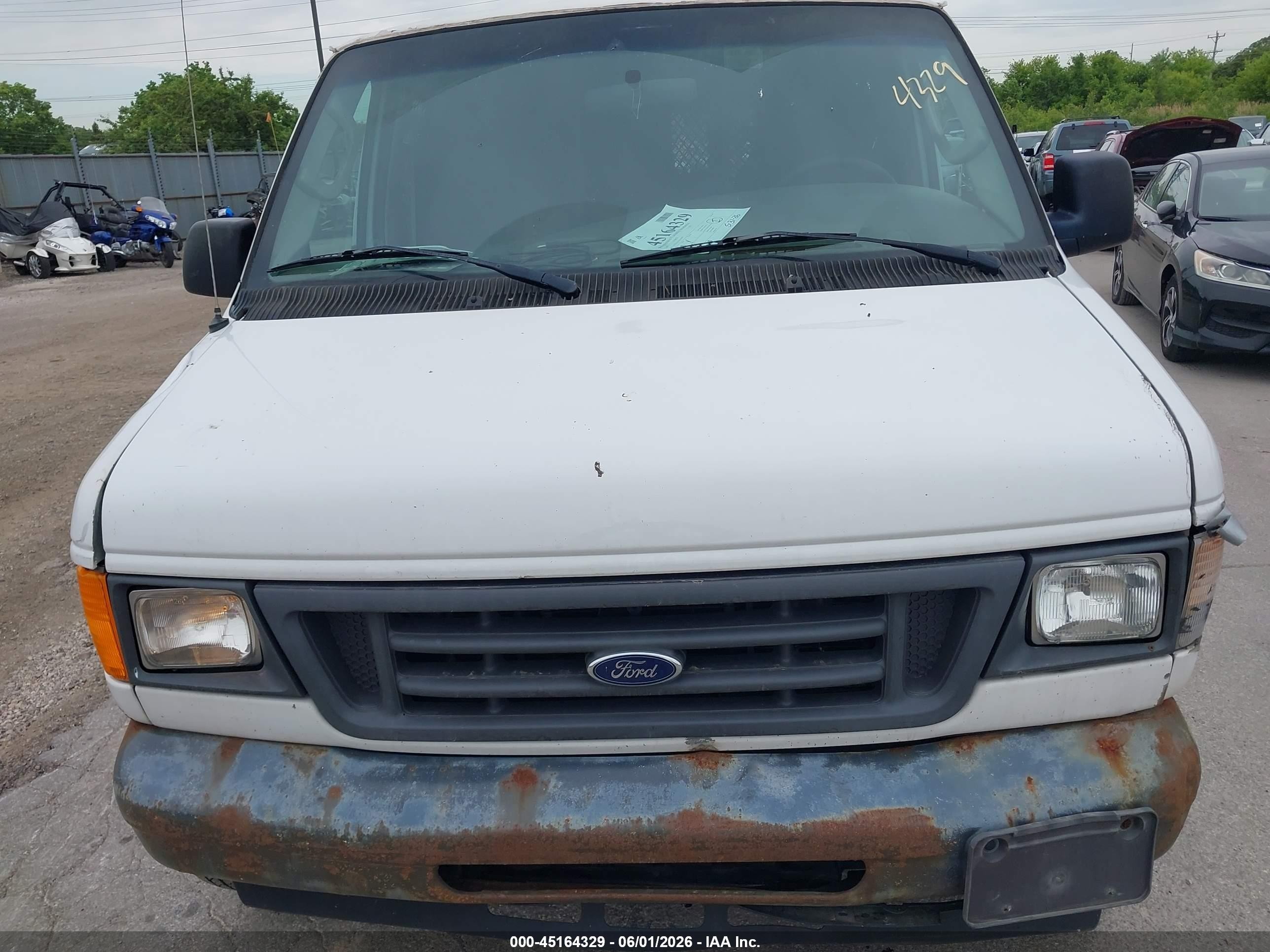 2007 Ford E-250 Commercial/recreational White vin: 1FTNE24L97DA70963