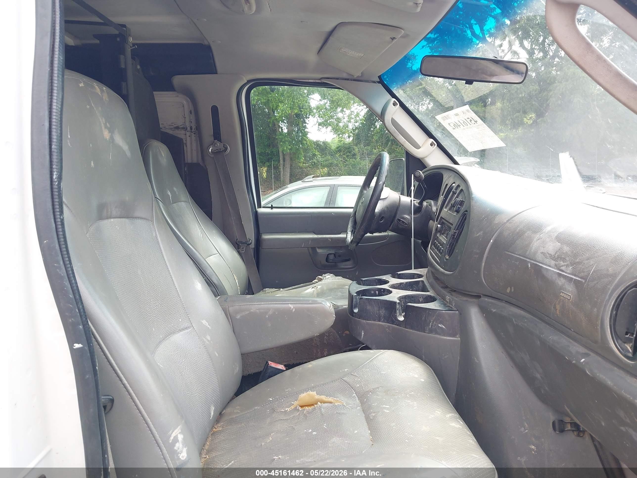 2008 Ford E-250 Commercial/recreational White vin: 1FTNE24L98DA48849
