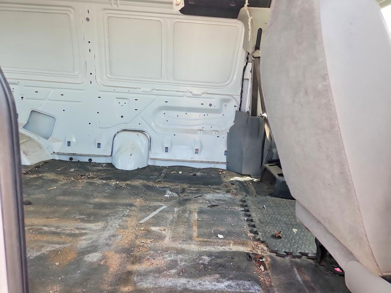 2009 Ford Econoline E250 Van White vin: 1FTNE24L99DA75664