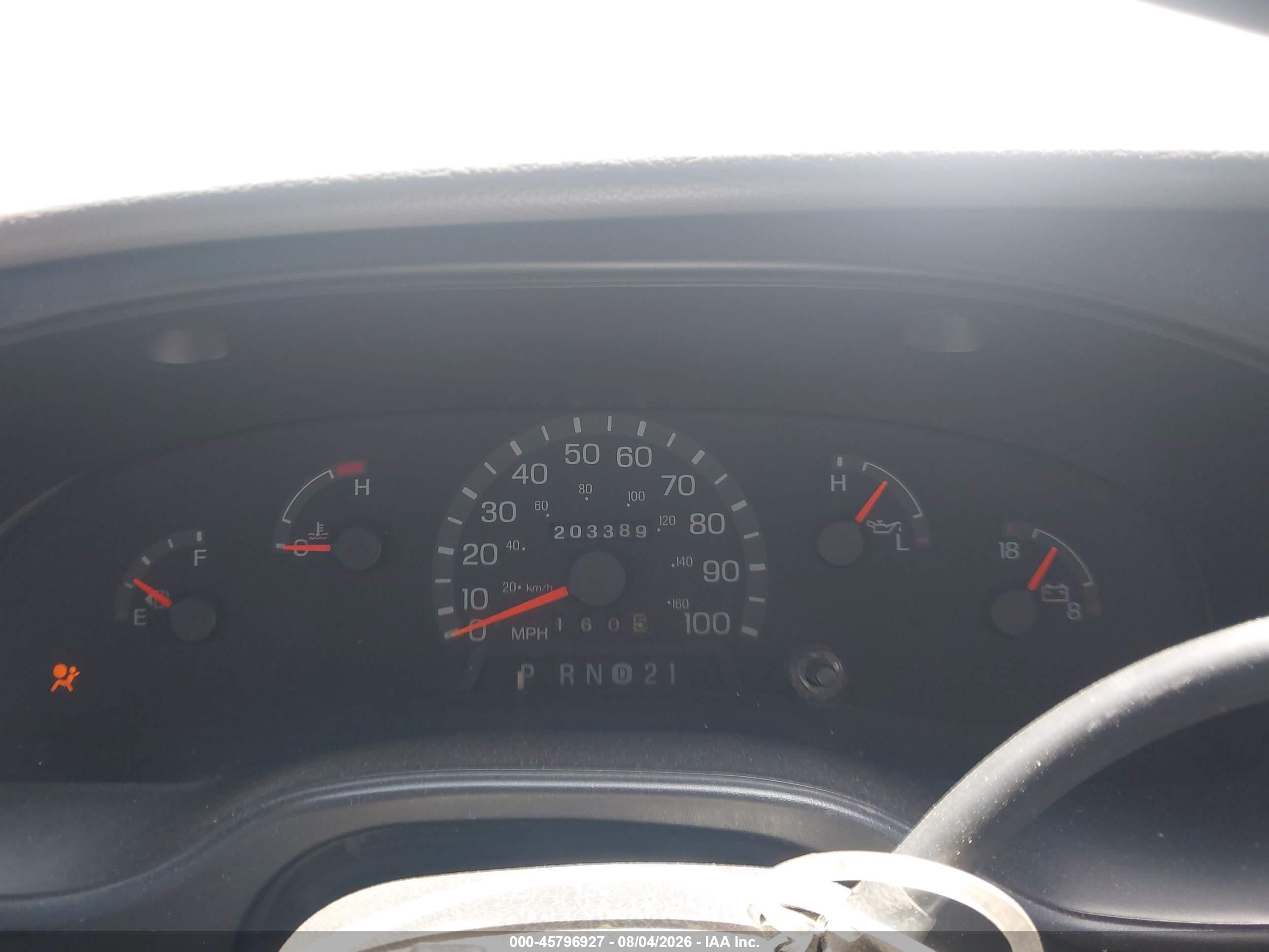 2000 Ford E-250 Yellow vin: 1FTNE24L9YHB13157