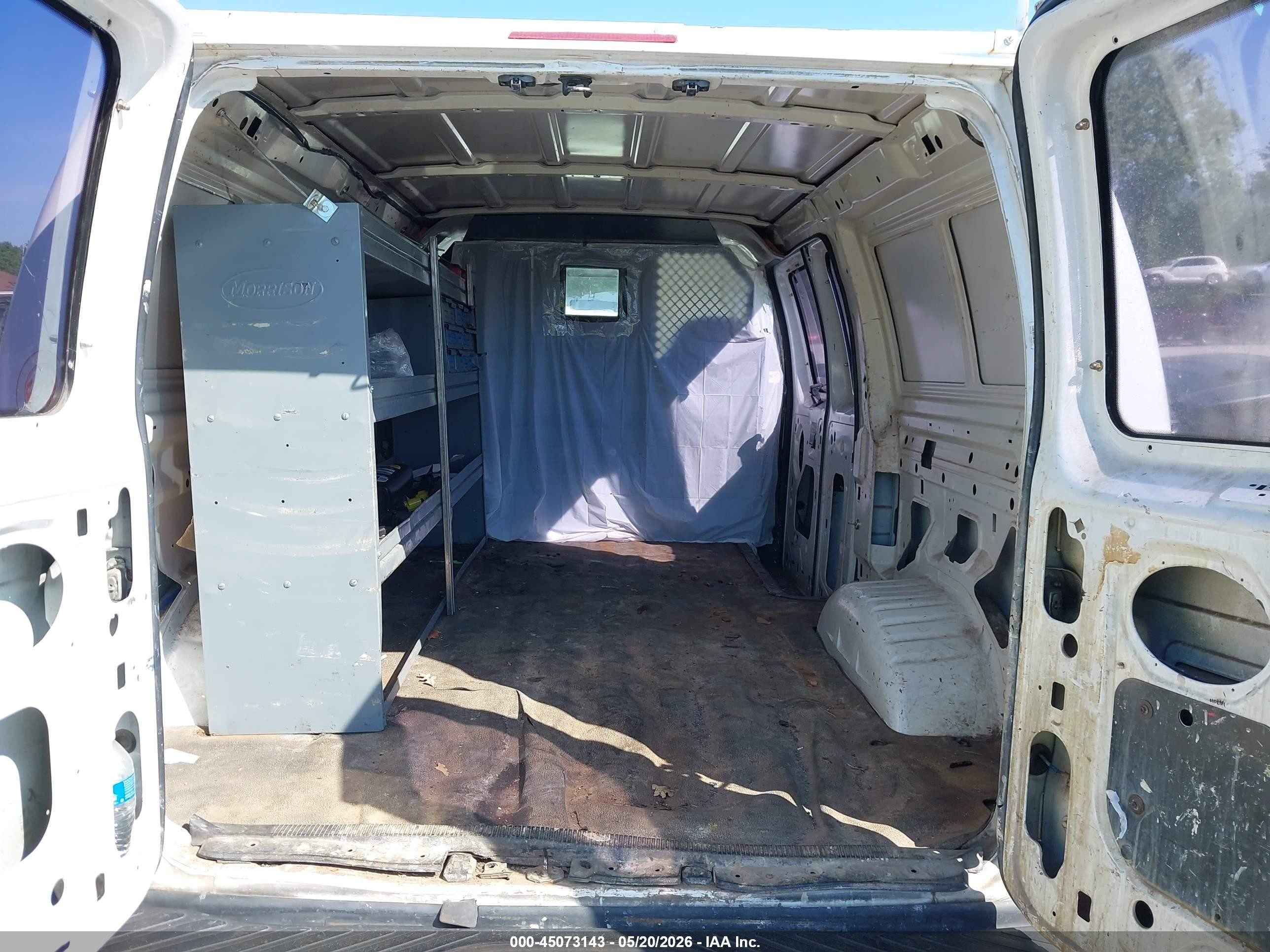 2003 Ford E-250 Commercial/recreational White vin: 1FTNE24LX3HB74929
