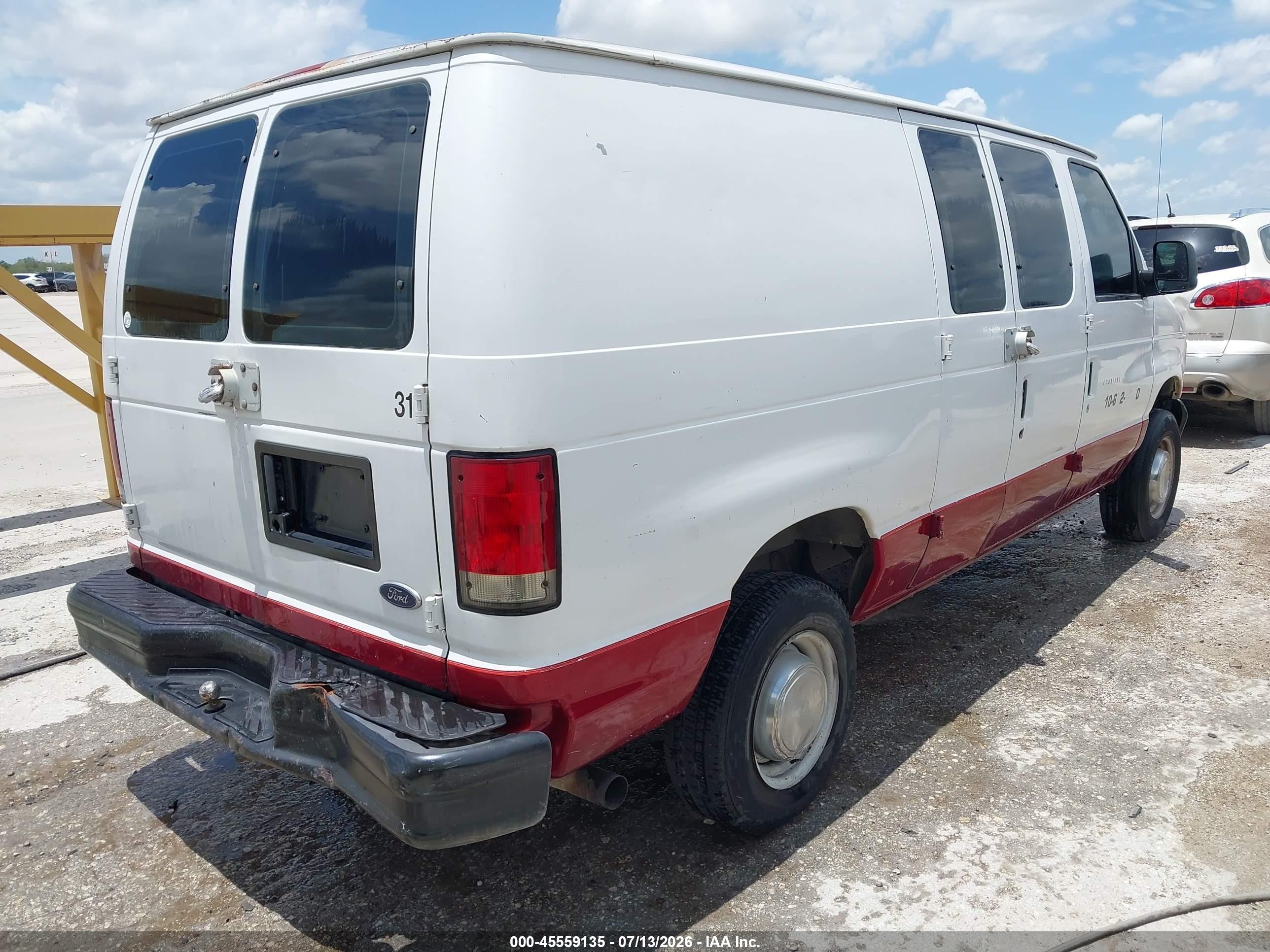 2006 Ford E-250 Commercial/recreational White vin: 1FTNE24LX6DA92615