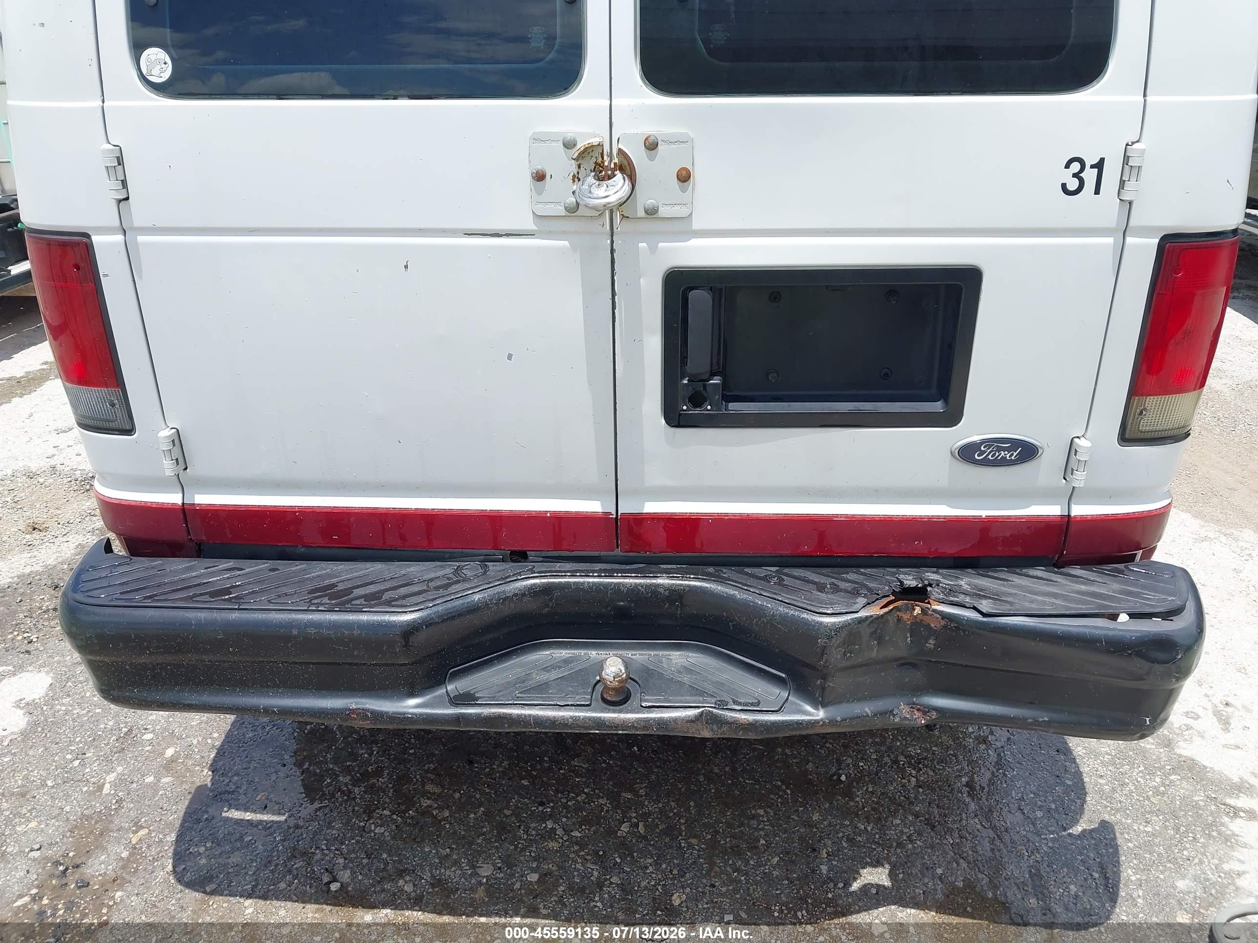 2006 Ford E-250 Commercial/recreational White vin: 1FTNE24LX6DA92615