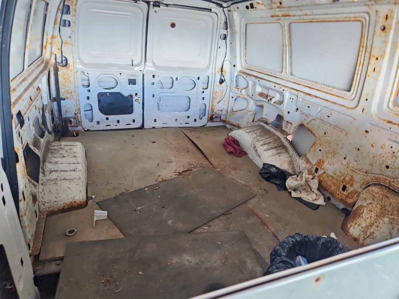 2007 Ford Econoline E250 Van White vin: 1FTNE24W07DA68433