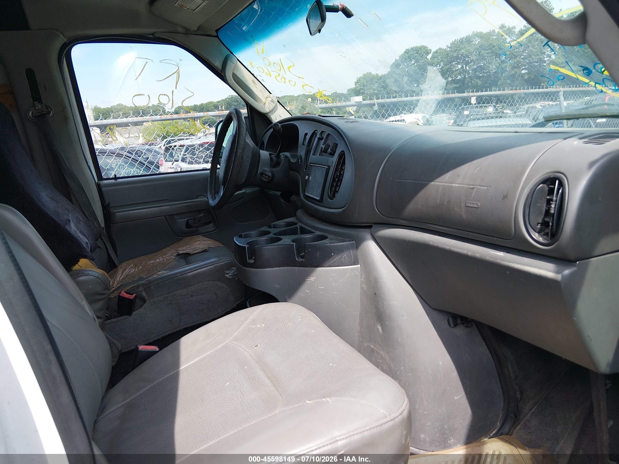 2008 Ford E-250 Commercial/recreational Белый vin: 1FTNE24W08DA12154