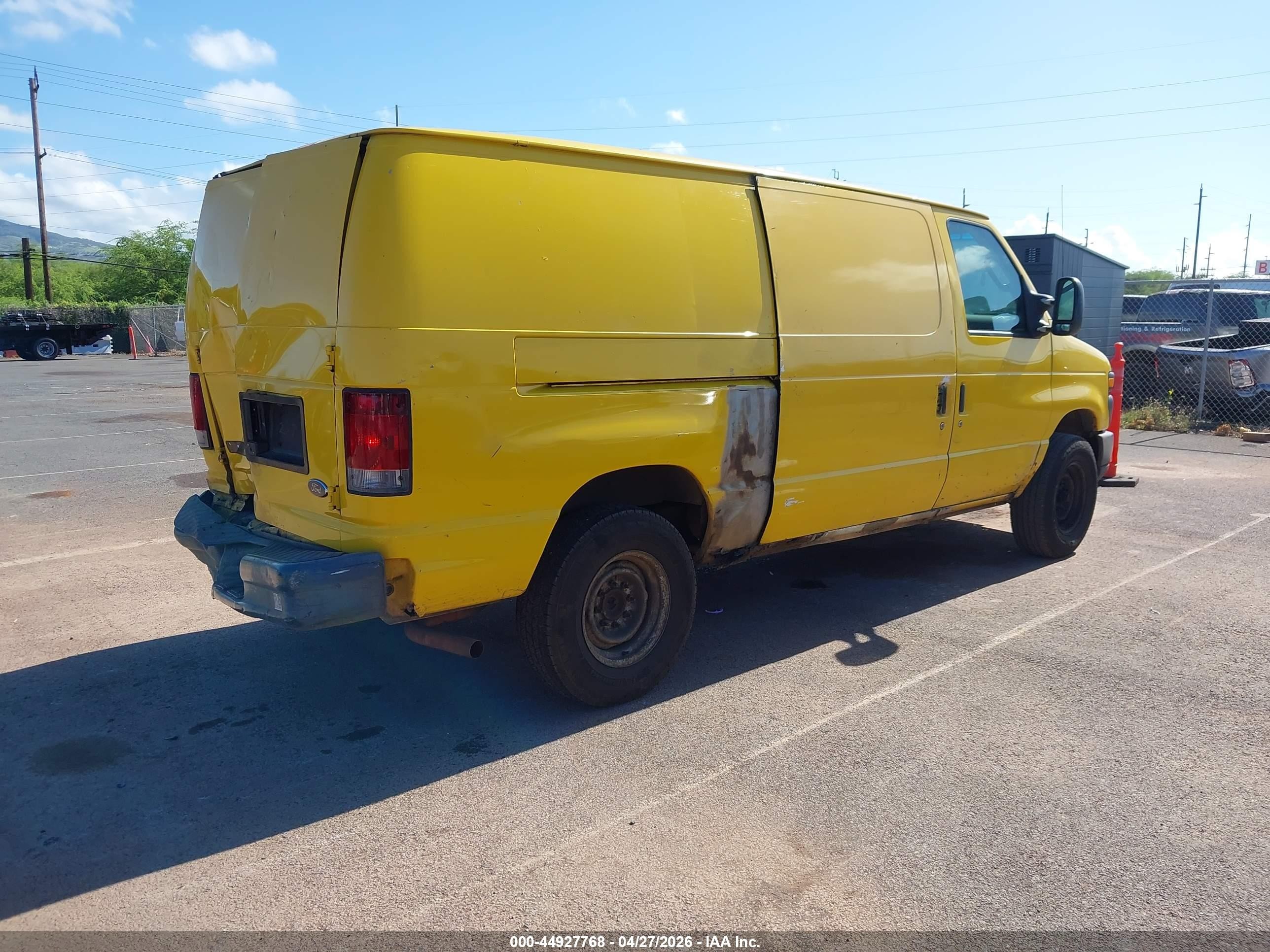 2008 Ford E-250 Commercial/recreational Желтый vin: 1FTNE24W08DB19267
