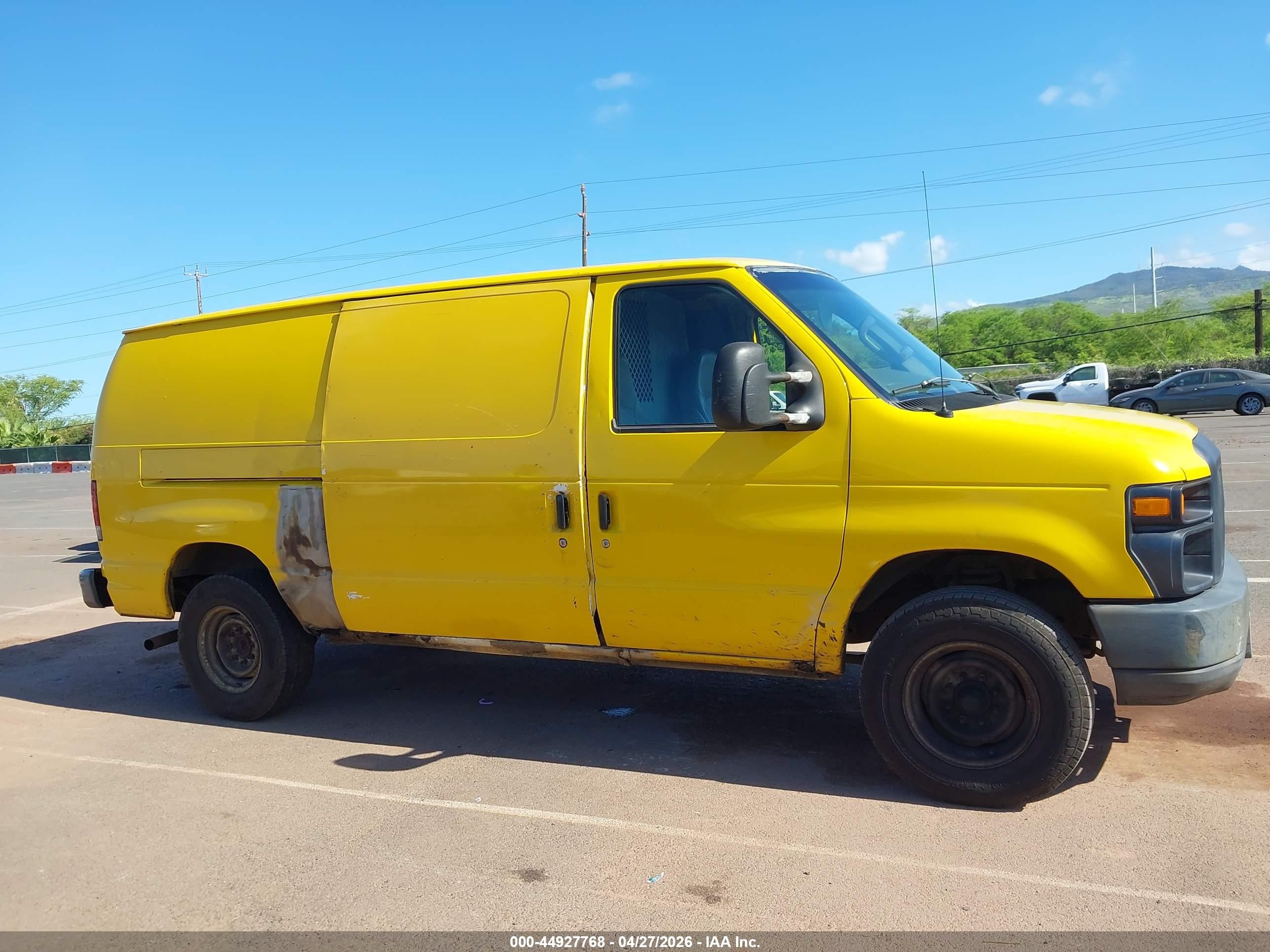 2008 Ford E-250 Commercial/recreational Желтый vin: 1FTNE24W08DB19267