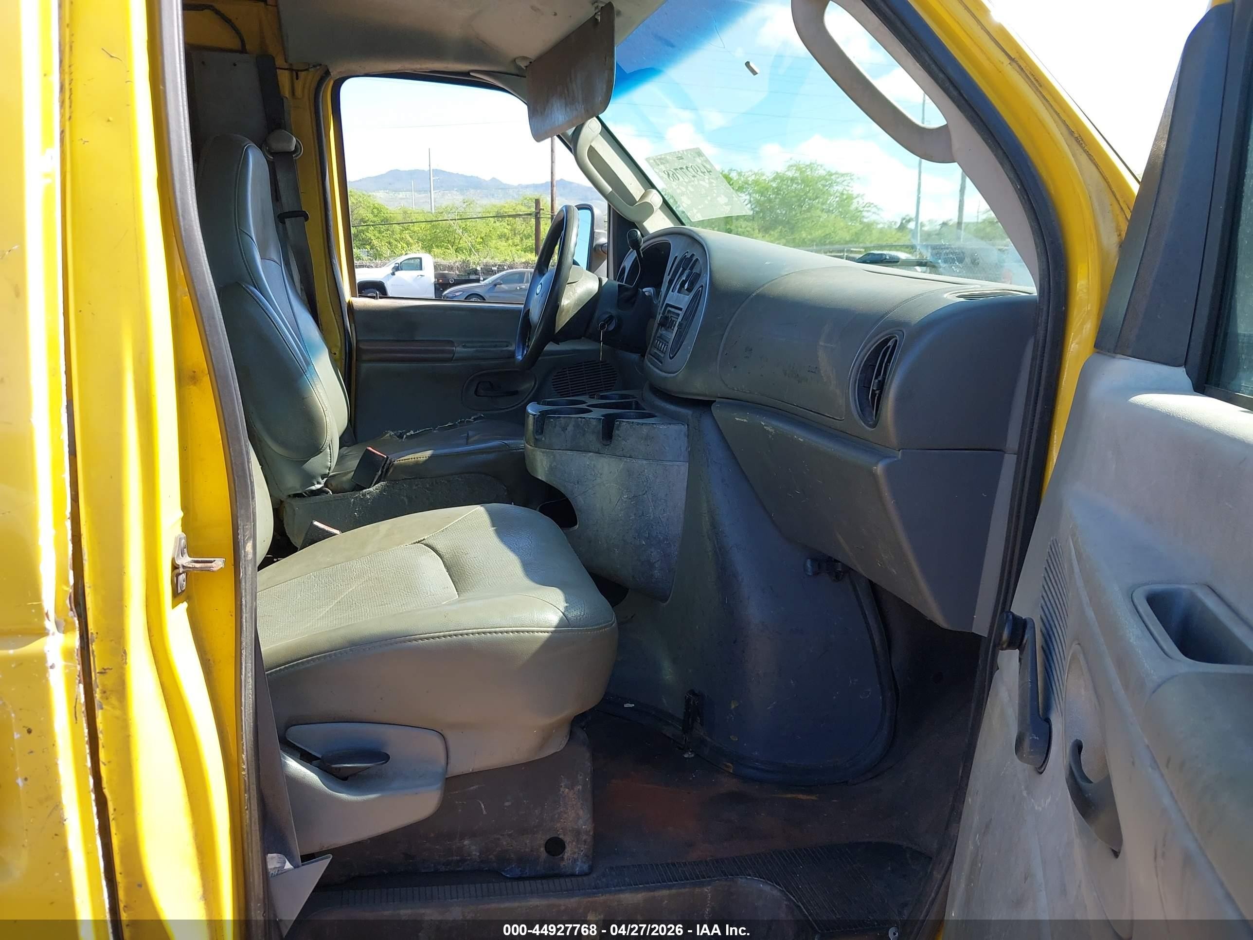 2008 Ford E-250 Commercial/recreational Желтый vin: 1FTNE24W08DB19267