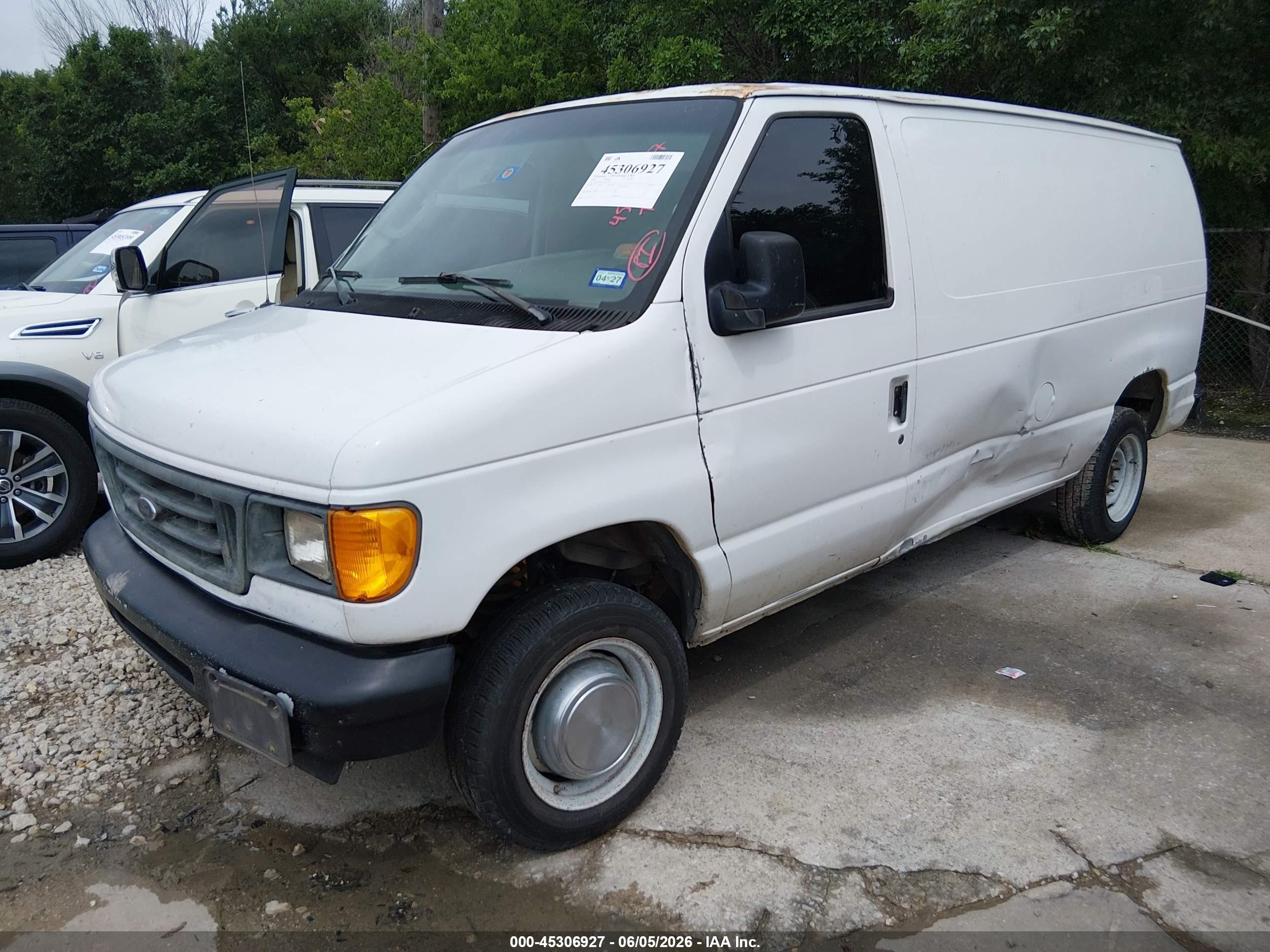 2005 Ford E-250 Commercial/recreational White vin: 1FTNE24W15HB18326