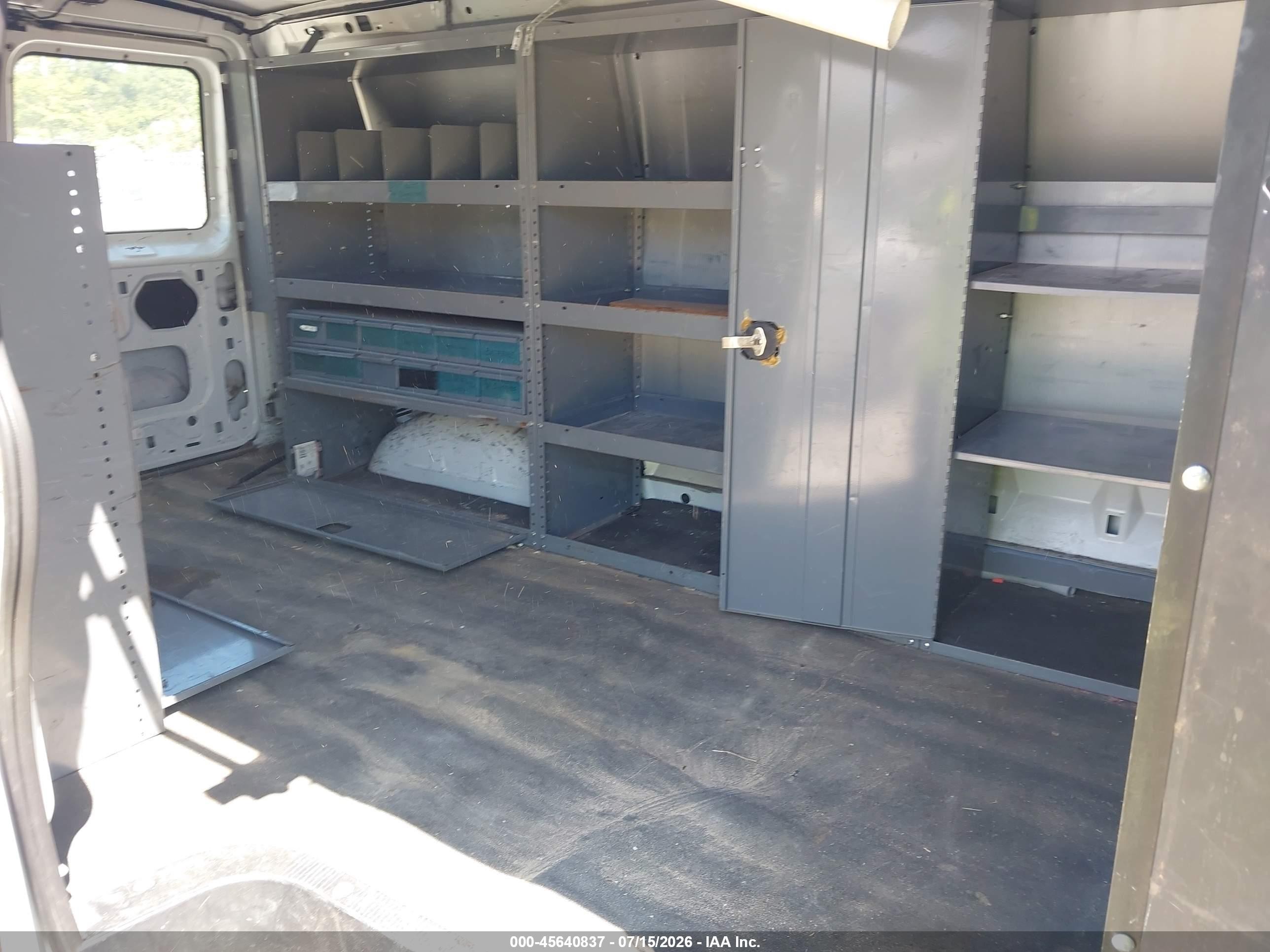 2006 Ford E-250 Commercial/recreational White vin: 1FTNE24W16DA25895