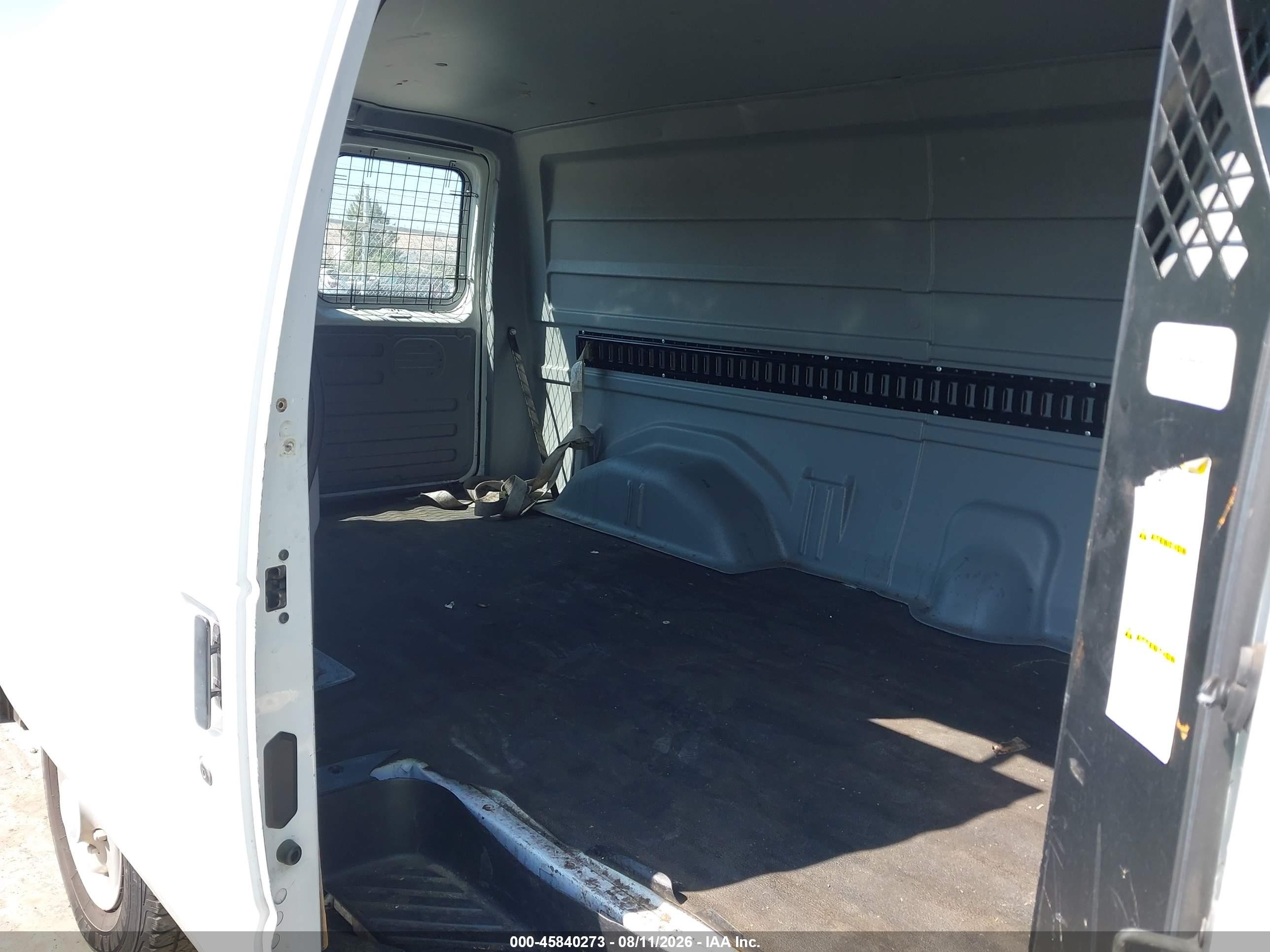 2007 Ford E-250 Commercial/recreational White vin: 1FTNE24W17DB26694