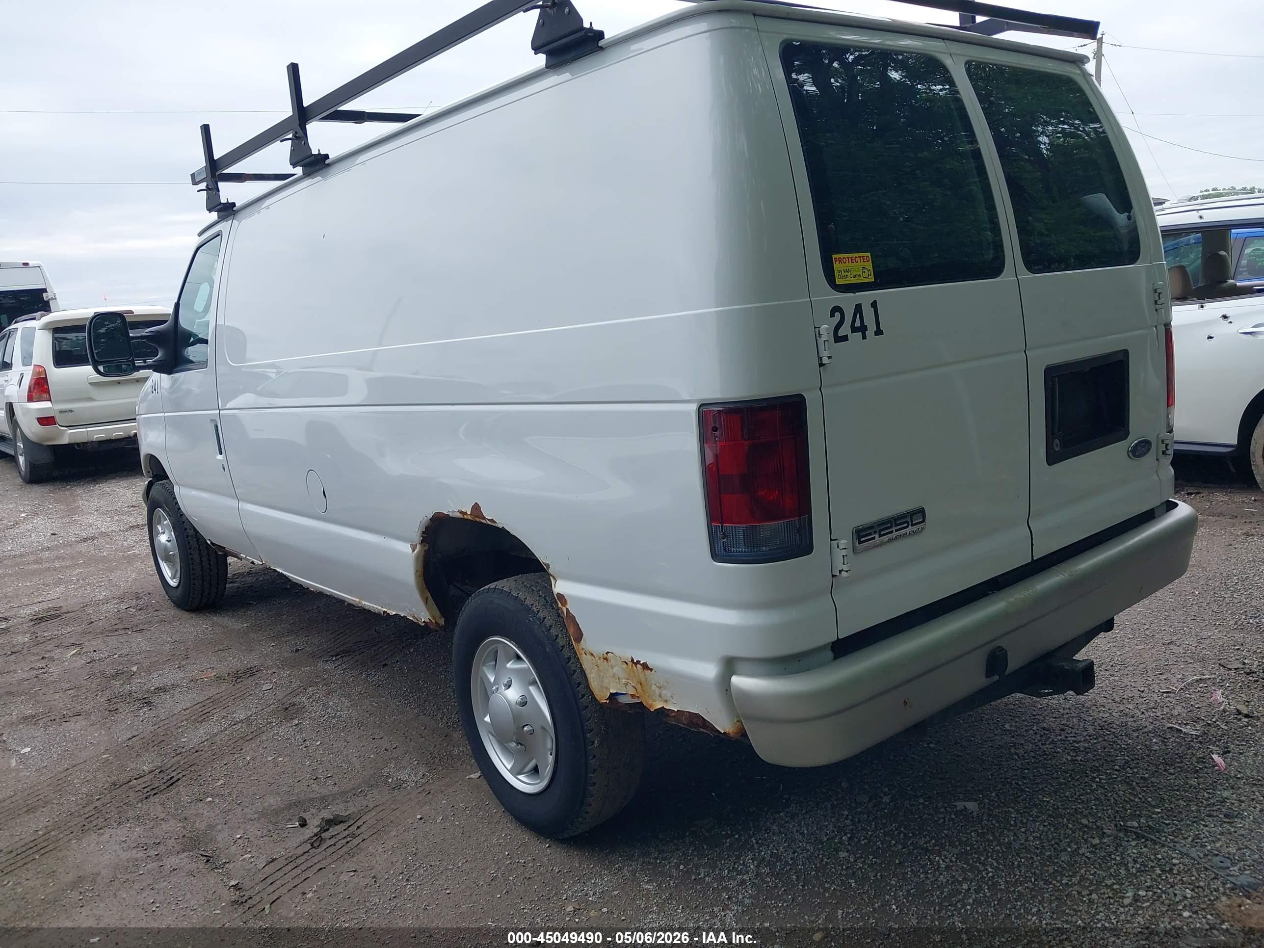 2007 Ford E-250 Commercial/recreational White vin: 1FTNE24W27DA08735
