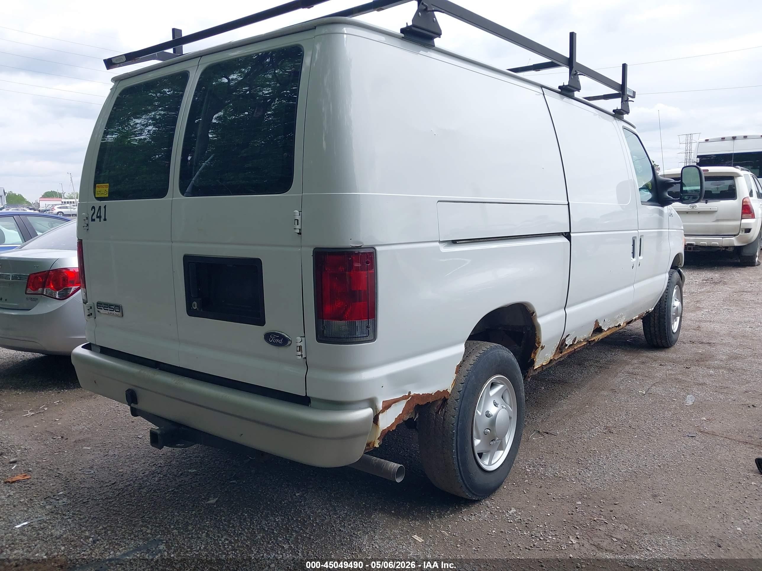 2007 Ford E-250 Commercial/recreational White vin: 1FTNE24W27DA08735