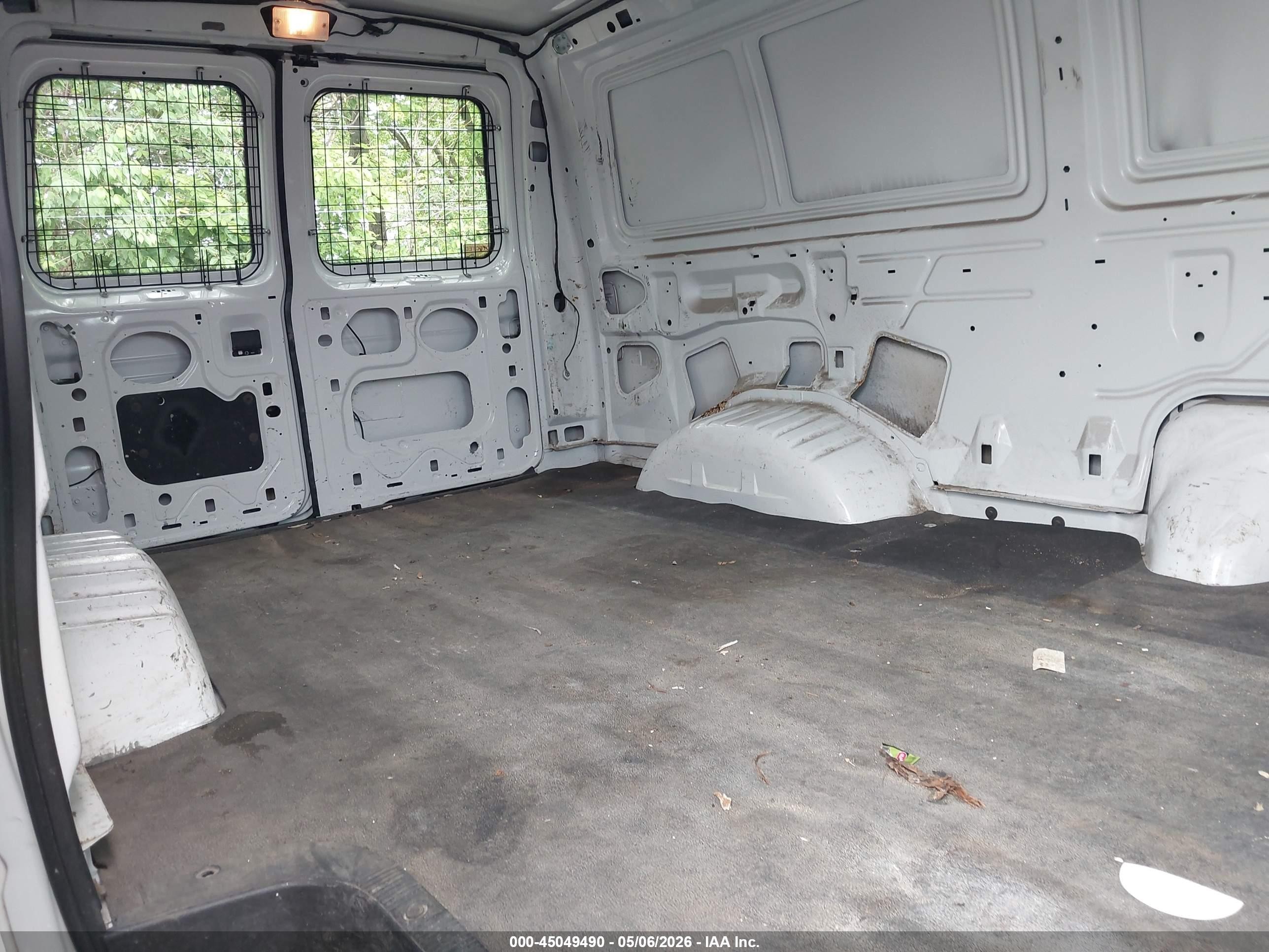 2007 Ford E-250 Commercial/recreational White vin: 1FTNE24W27DA08735