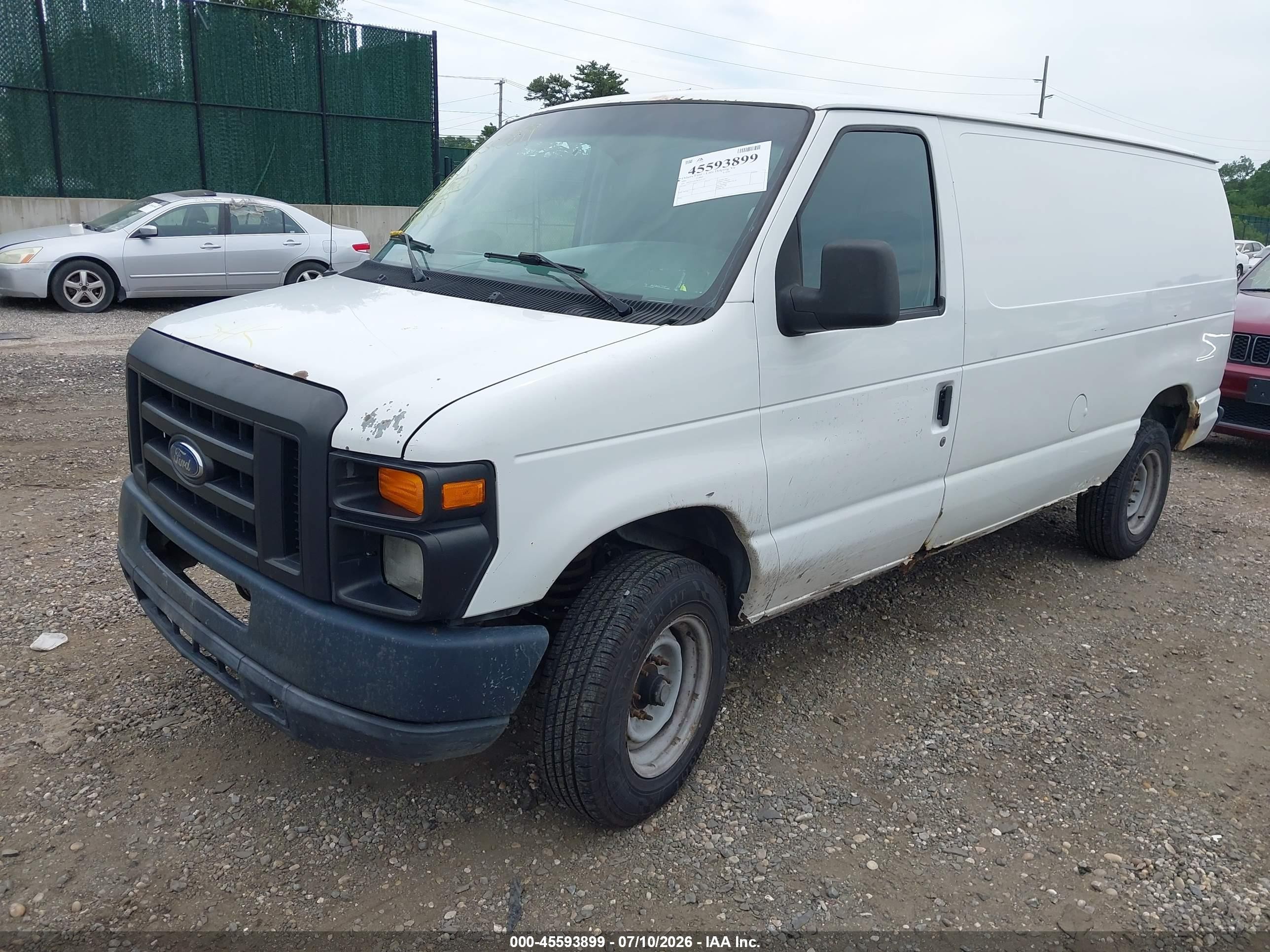 2008 Ford E-250 Commercial/recreational White vin: 1FTNE24W38DA31555