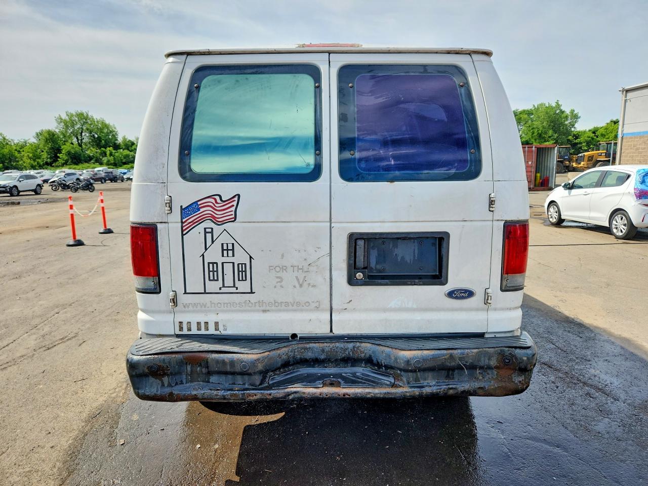 2008 Ford Econoline E250 Van White vin: 1FTNE24W38DB41036