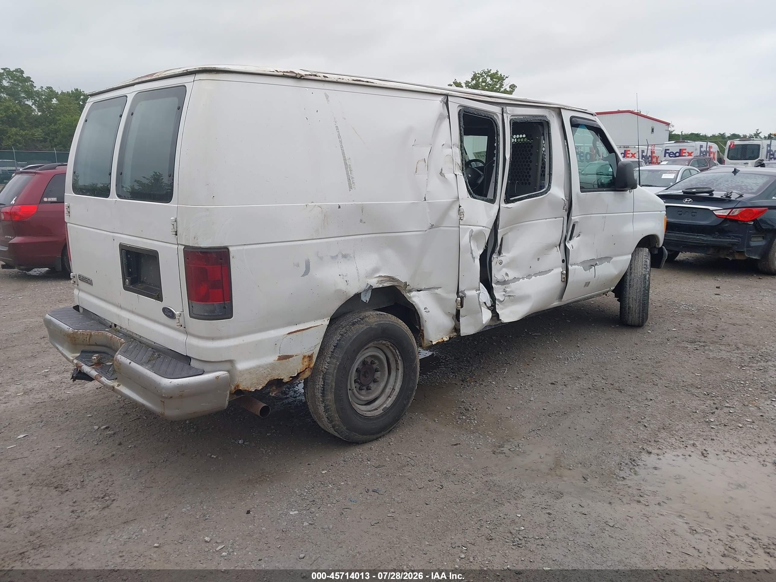 2006 Ford E-250 Commercial/recreational Белый vin: 1FTNE24W46DA75710