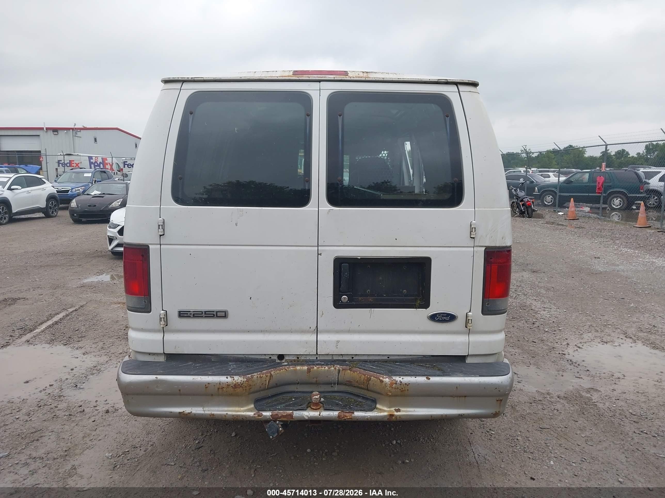 2006 Ford E-250 Commercial/recreational Белый vin: 1FTNE24W46DA75710