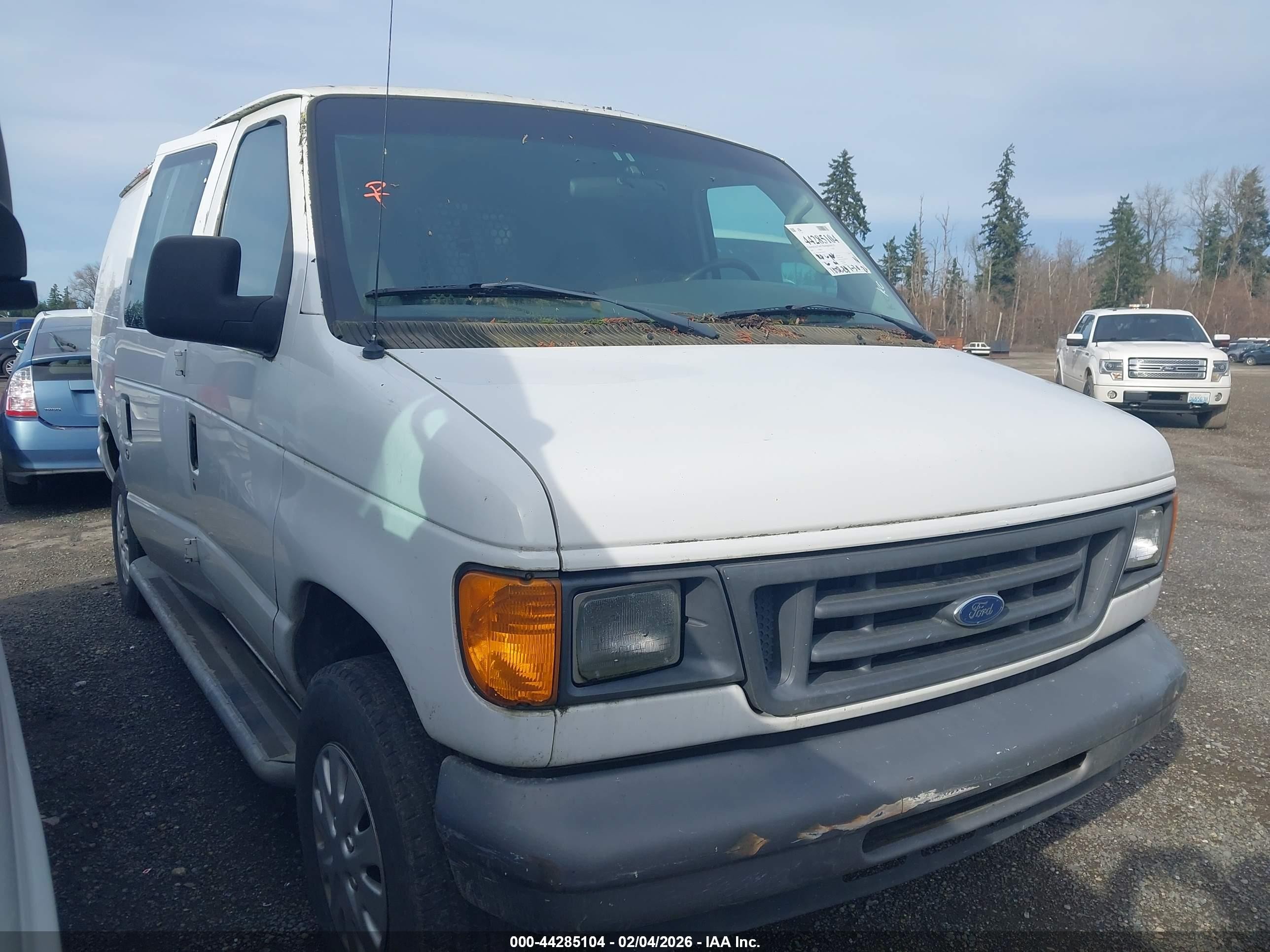 2007 Ford E-250 Commercial/recreational White vin: 1FTNE24W47DA25374