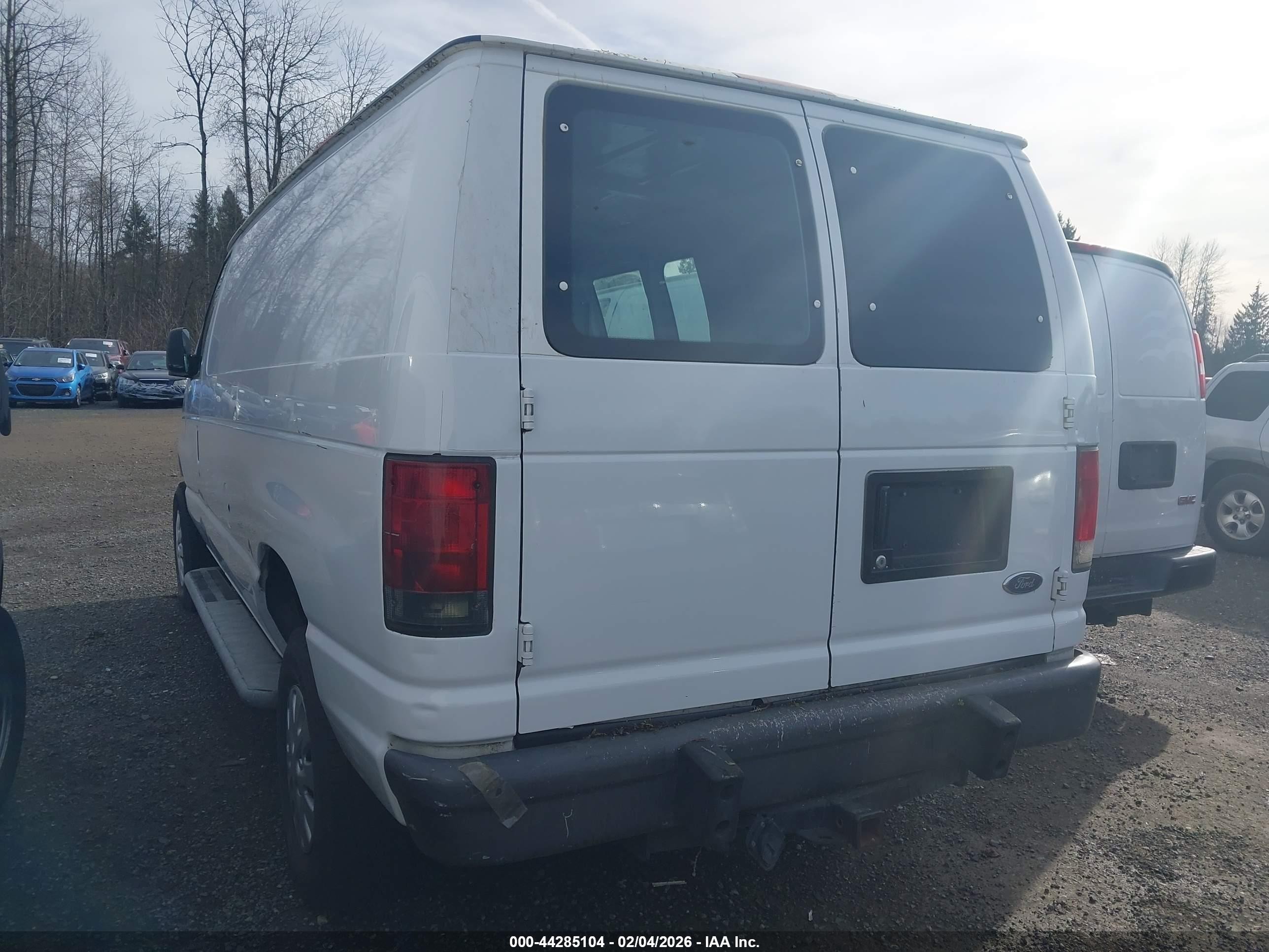 2007 Ford E-250 Commercial/recreational White vin: 1FTNE24W47DA25374