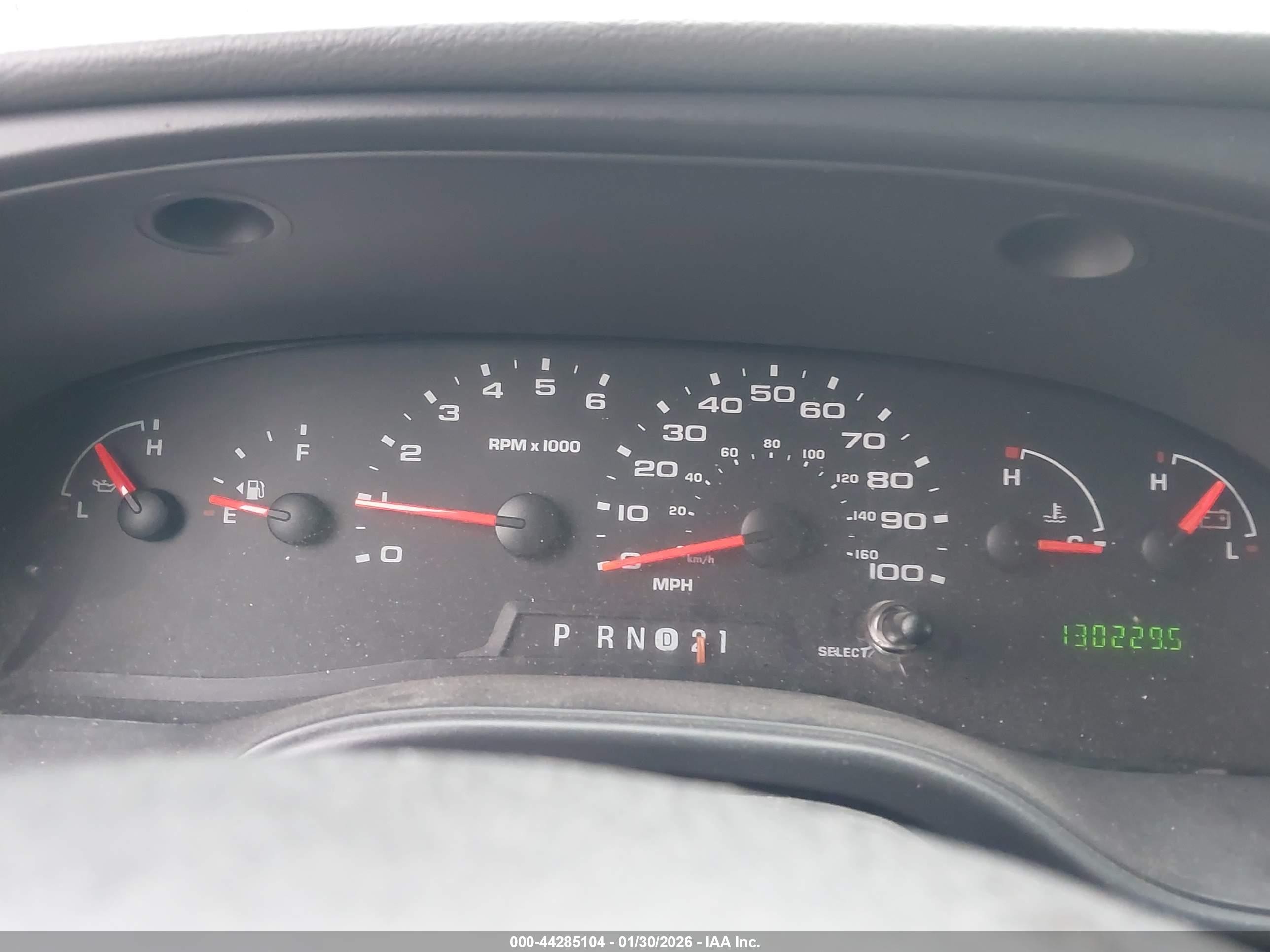 2007 Ford E-250 Commercial/recreational White vin: 1FTNE24W47DA25374