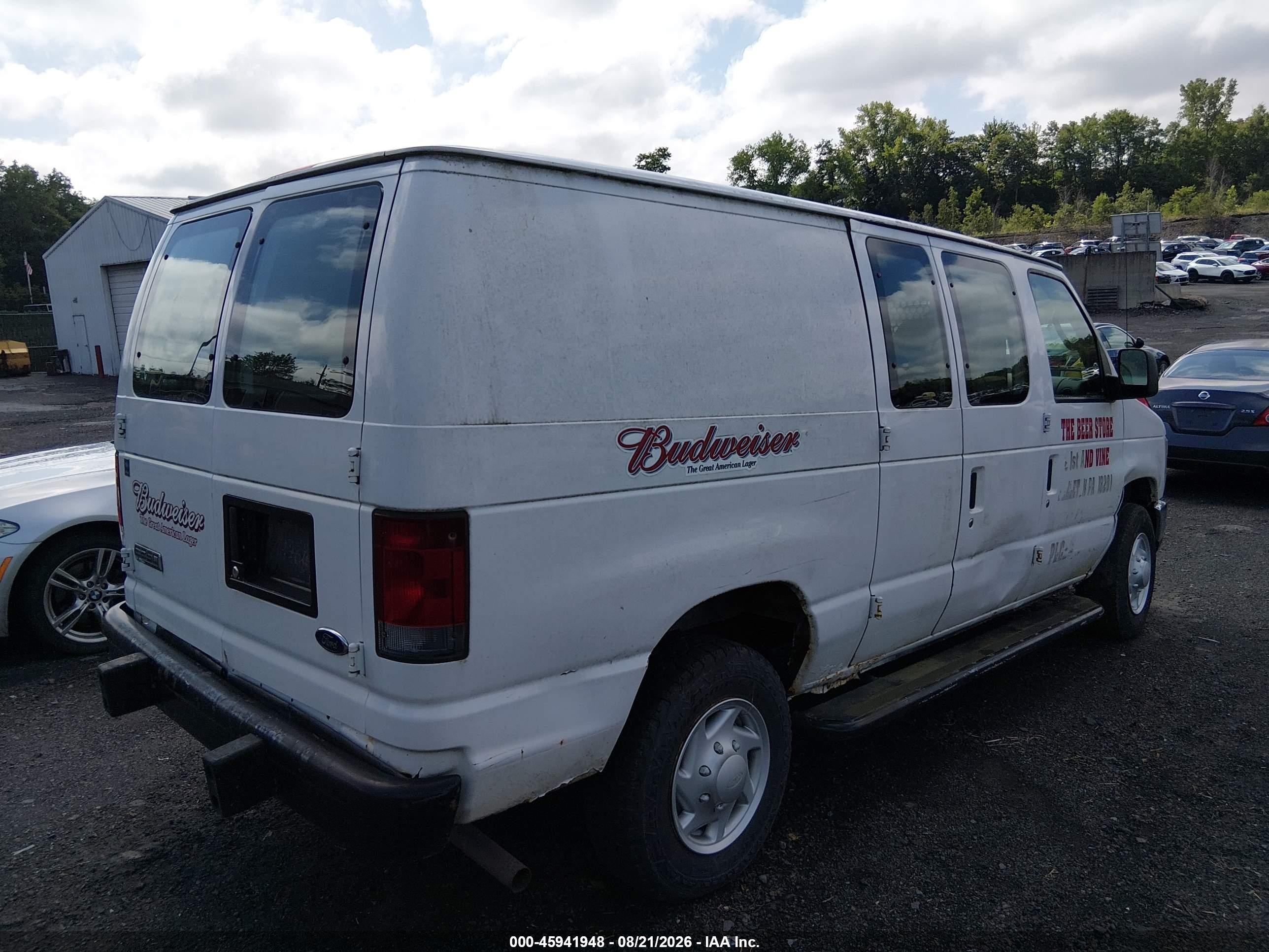 2008 Ford E-250 Commercial/recreational White vin: 1FTNE24W48DB03430