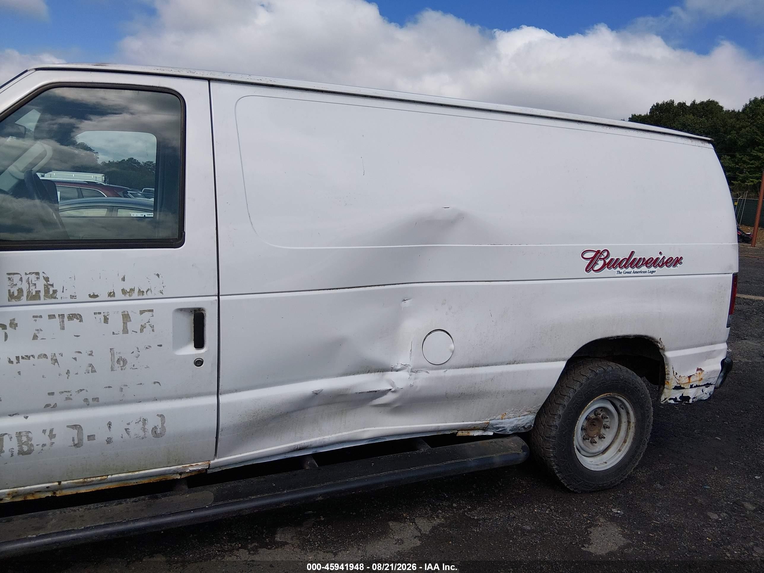 2008 Ford E-250 Commercial/recreational White vin: 1FTNE24W48DB03430