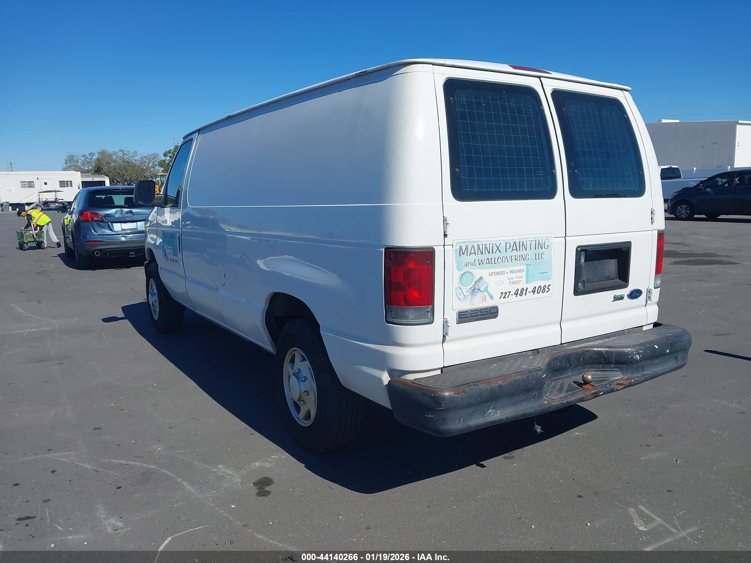 2009 Ford E-250 Commercial/recreational White vin: 1FTNE24W49DA14734