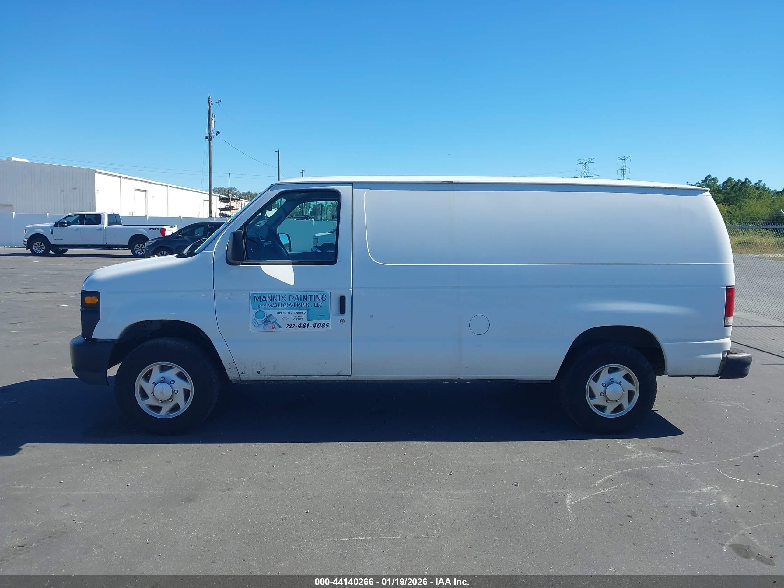 2009 Ford E-250 Commercial/recreational White vin: 1FTNE24W49DA14734