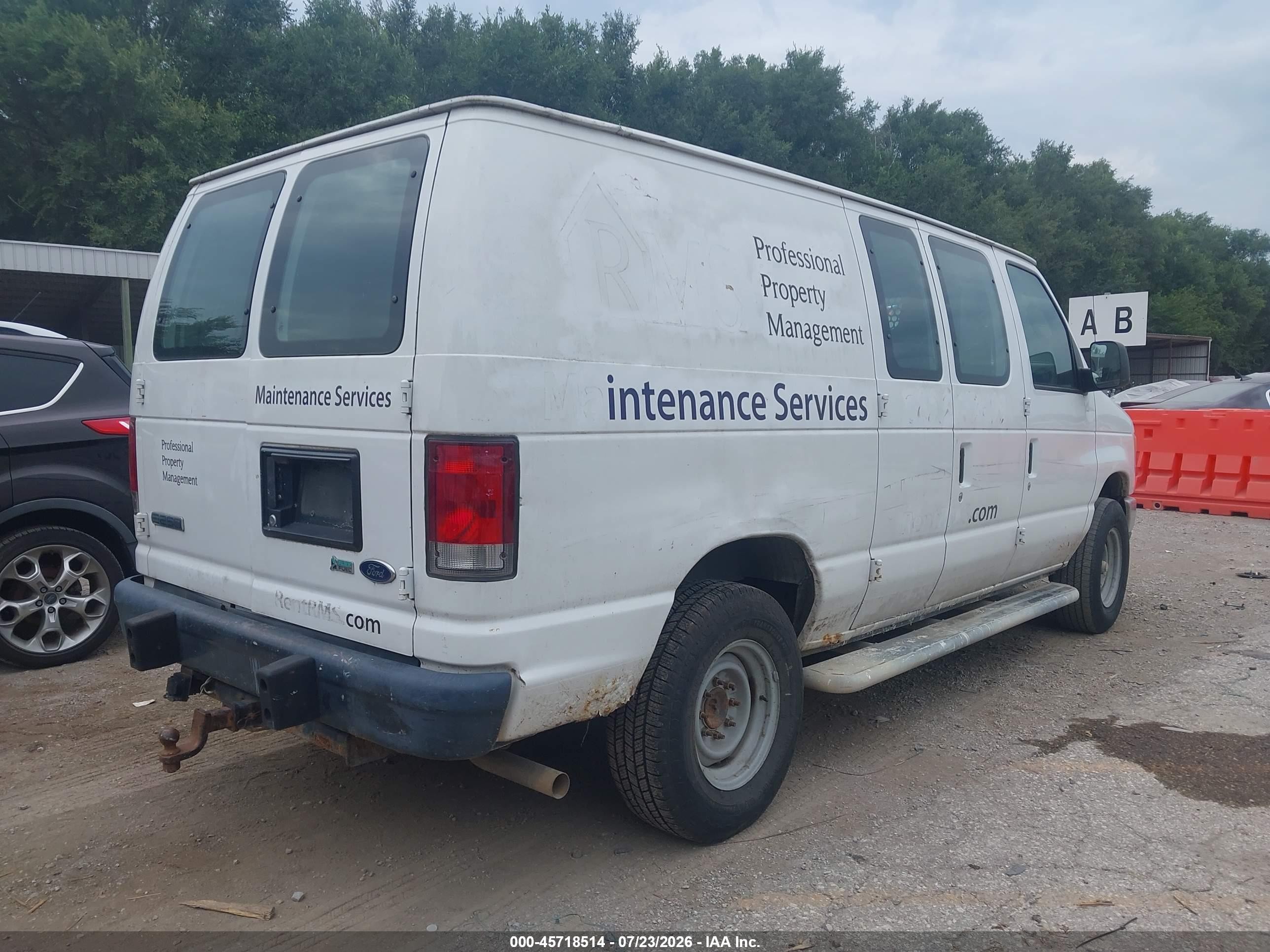 2009 Ford E-250 Commercial White vin: 1FTNE24W49DA48477