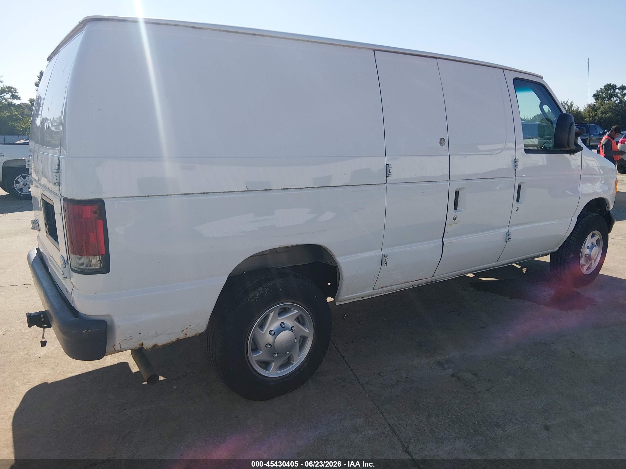 2007 Ford E-250 Commercial/recreational Белый vin: 1FTNE24W57DB30280