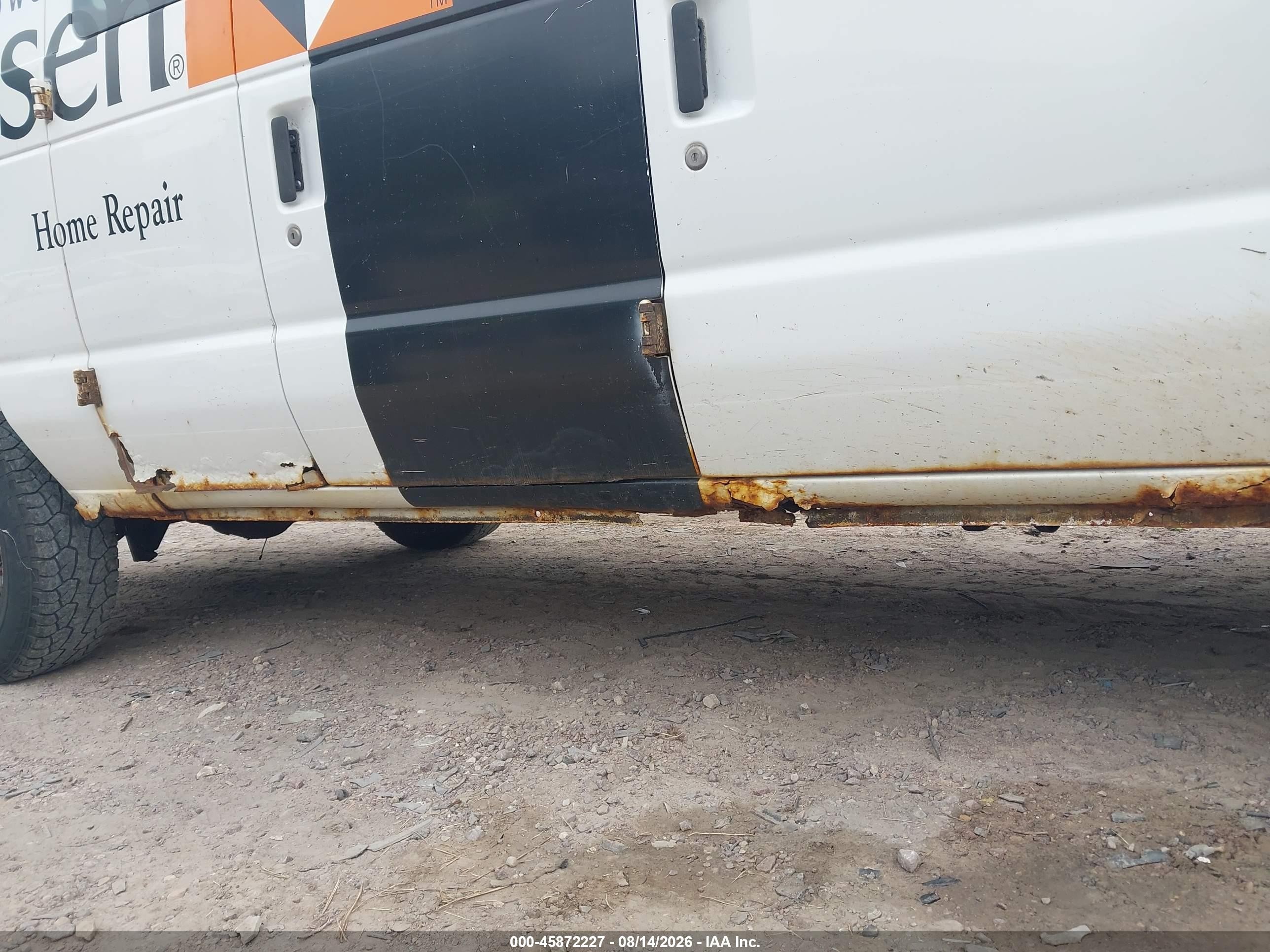 2008 Ford E-250 Commercial/recreational Белый vin: 1FTNE24W58DA56666